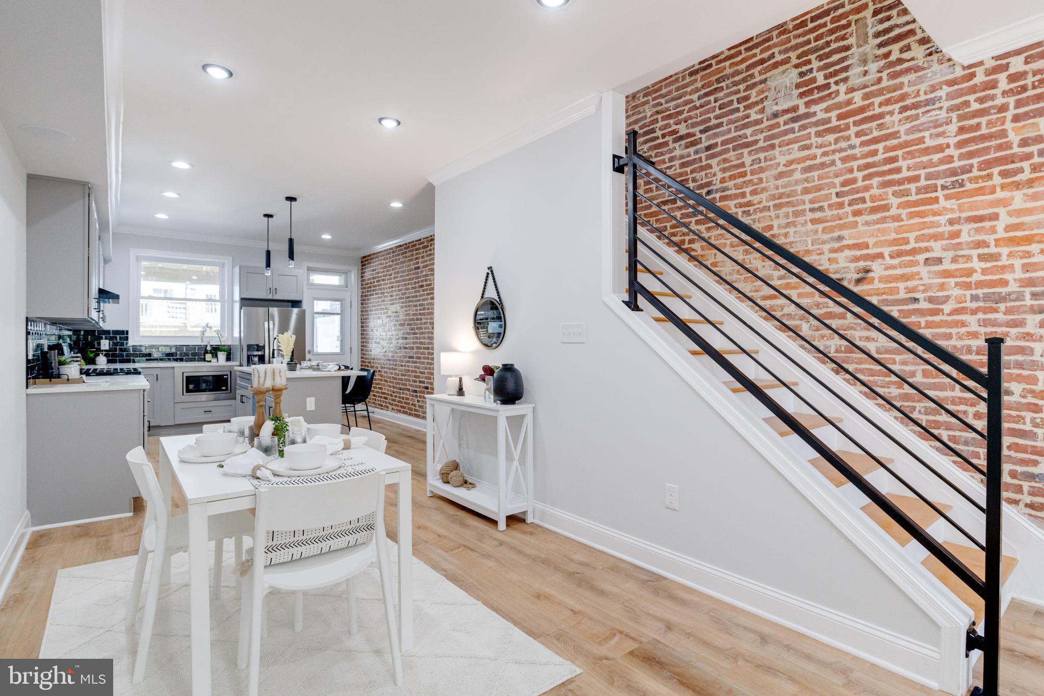 HIGHLANDTOWN - Residential