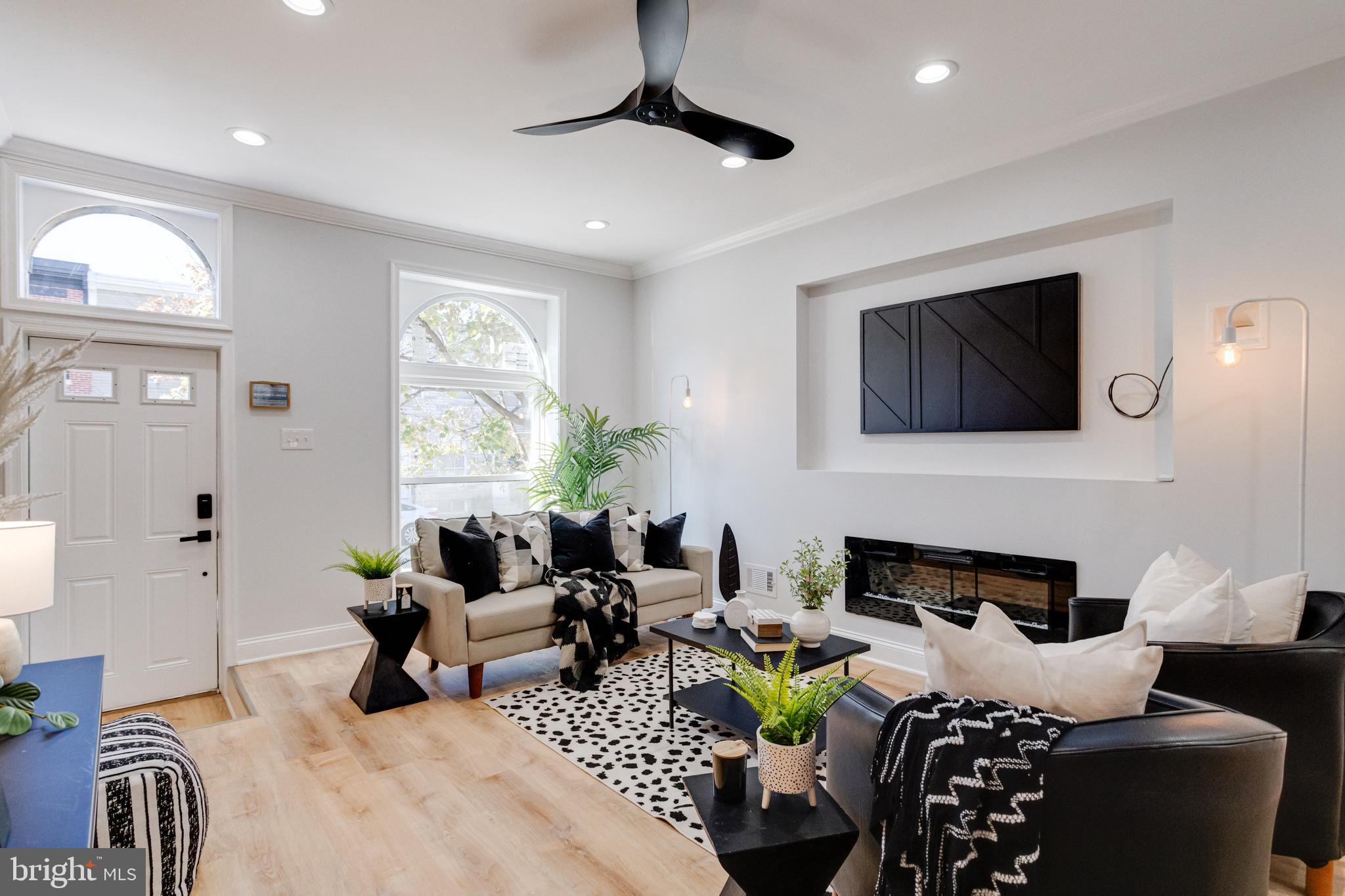 HIGHLANDTOWN - Residential