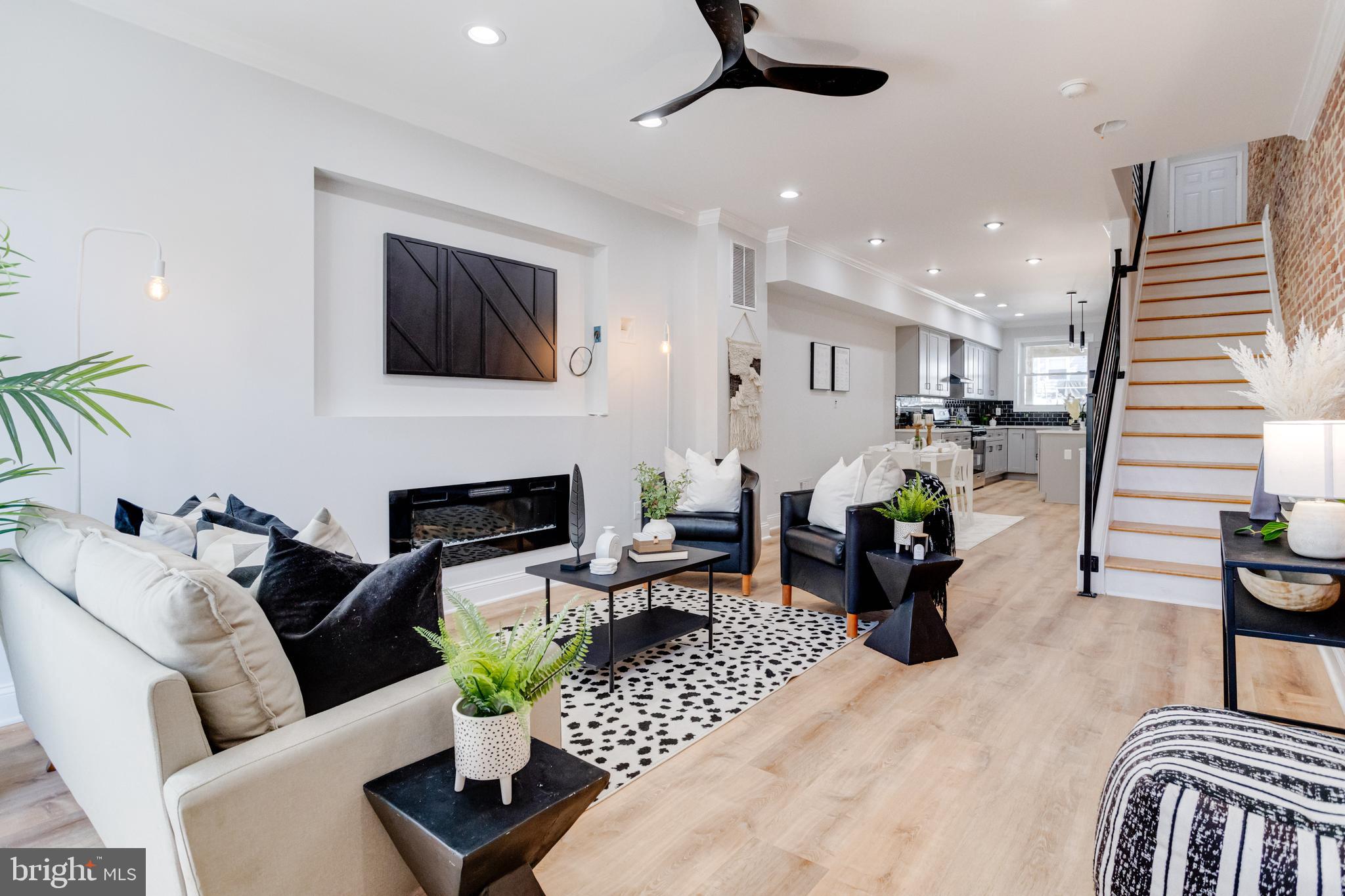 HIGHLANDTOWN - Residential