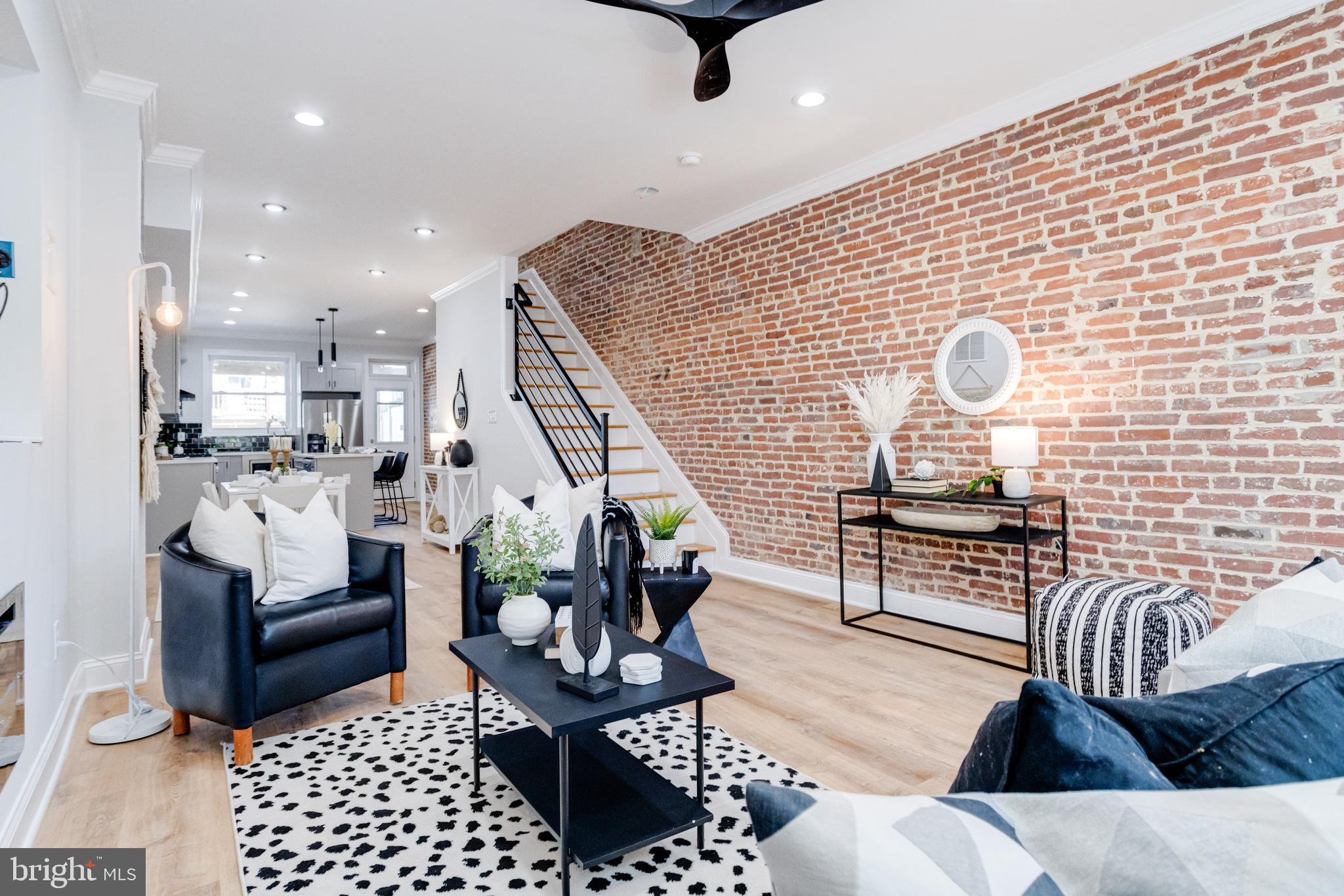 HIGHLANDTOWN - Residential