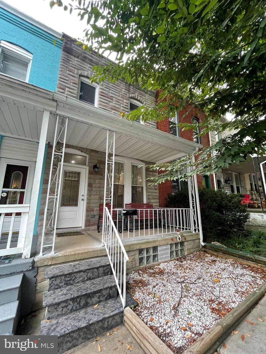 %100 Rehab. 5 minutes to Light rail. Mile and a half to John Hopkins University and Rotanda (shopping). Historic Woodberry district. Quiet neighborhood.
Bus station is 2 blocks away.