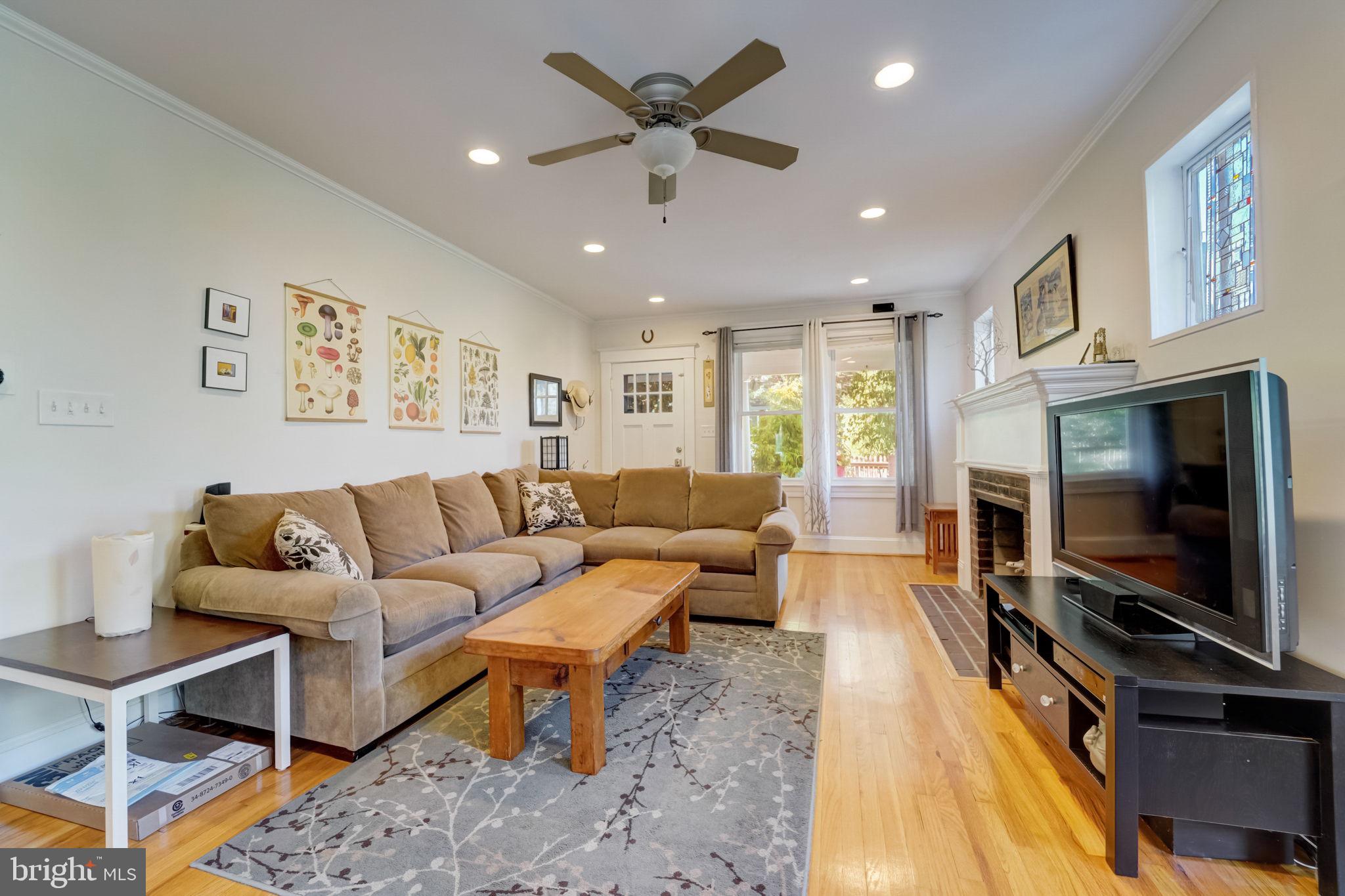 TOWSON MANOR - Residential