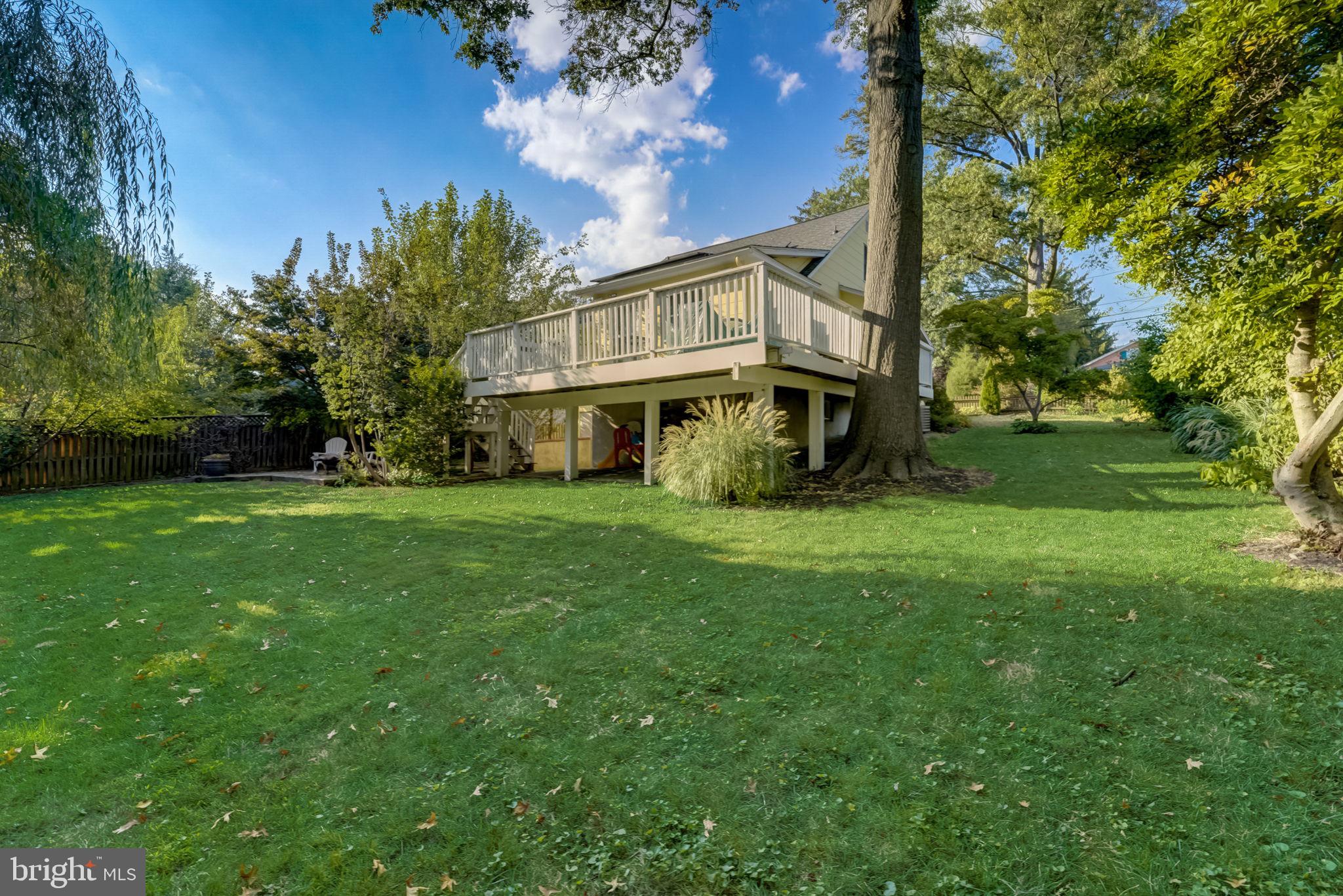 TOWSON MANOR - Residential