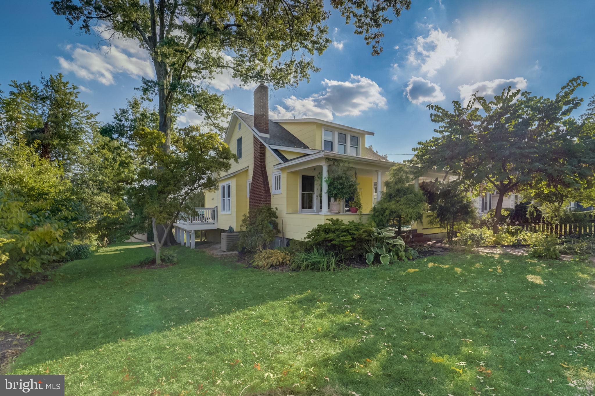 TOWSON MANOR - Residential