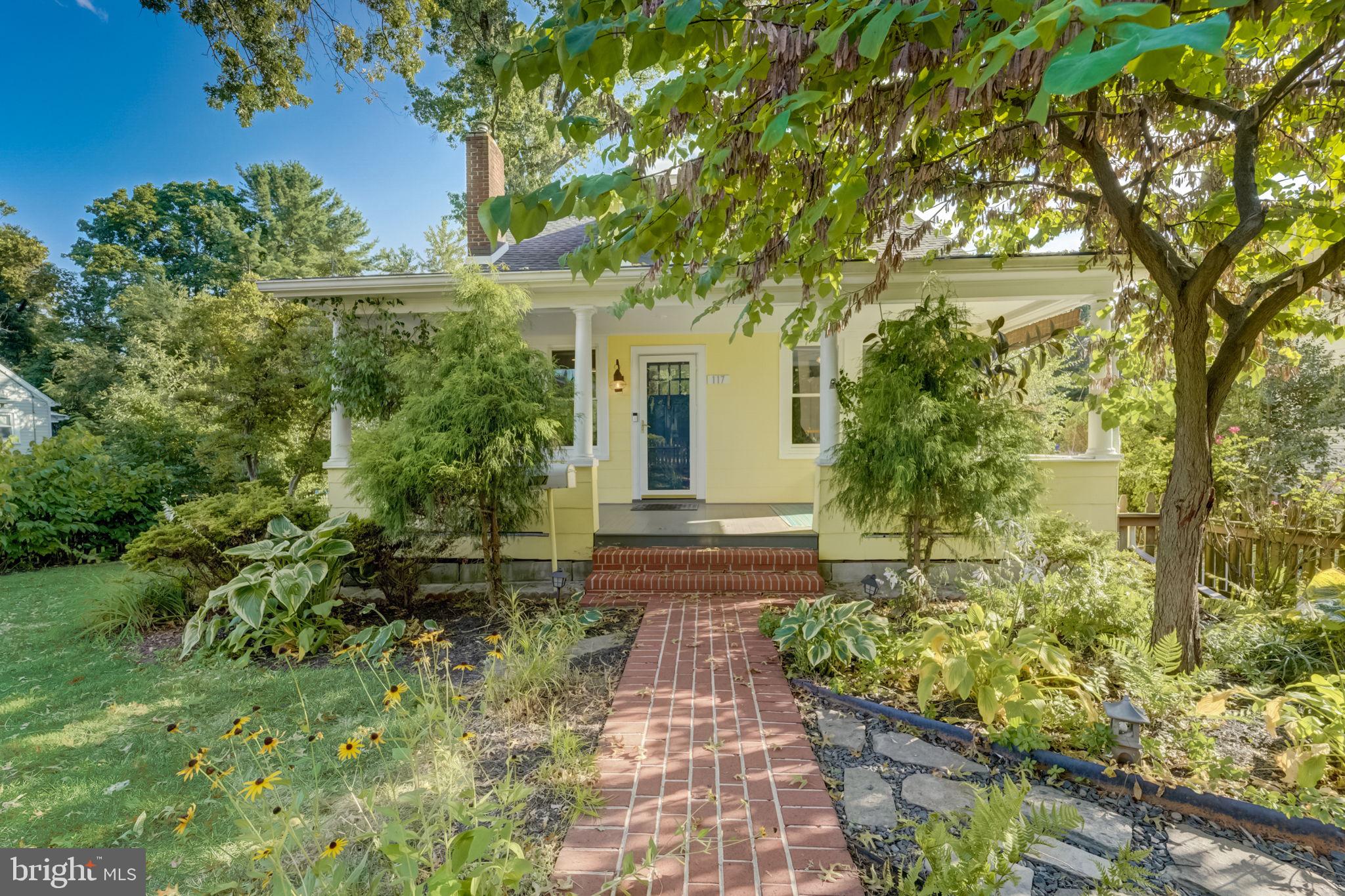 TOWSON MANOR - Residential