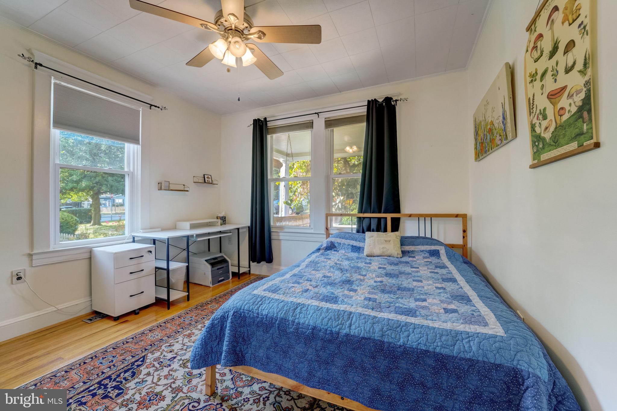 TOWSON MANOR - Residential