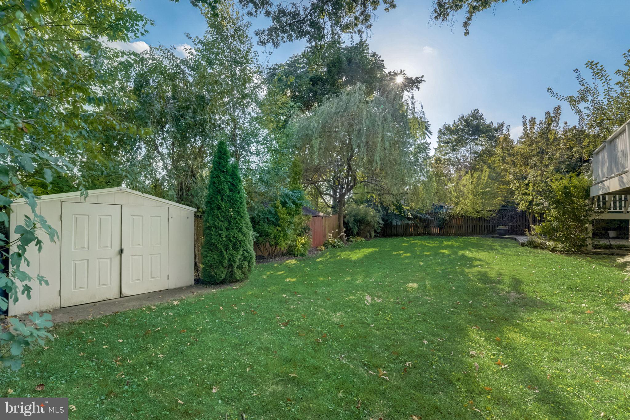 TOWSON MANOR - Residential