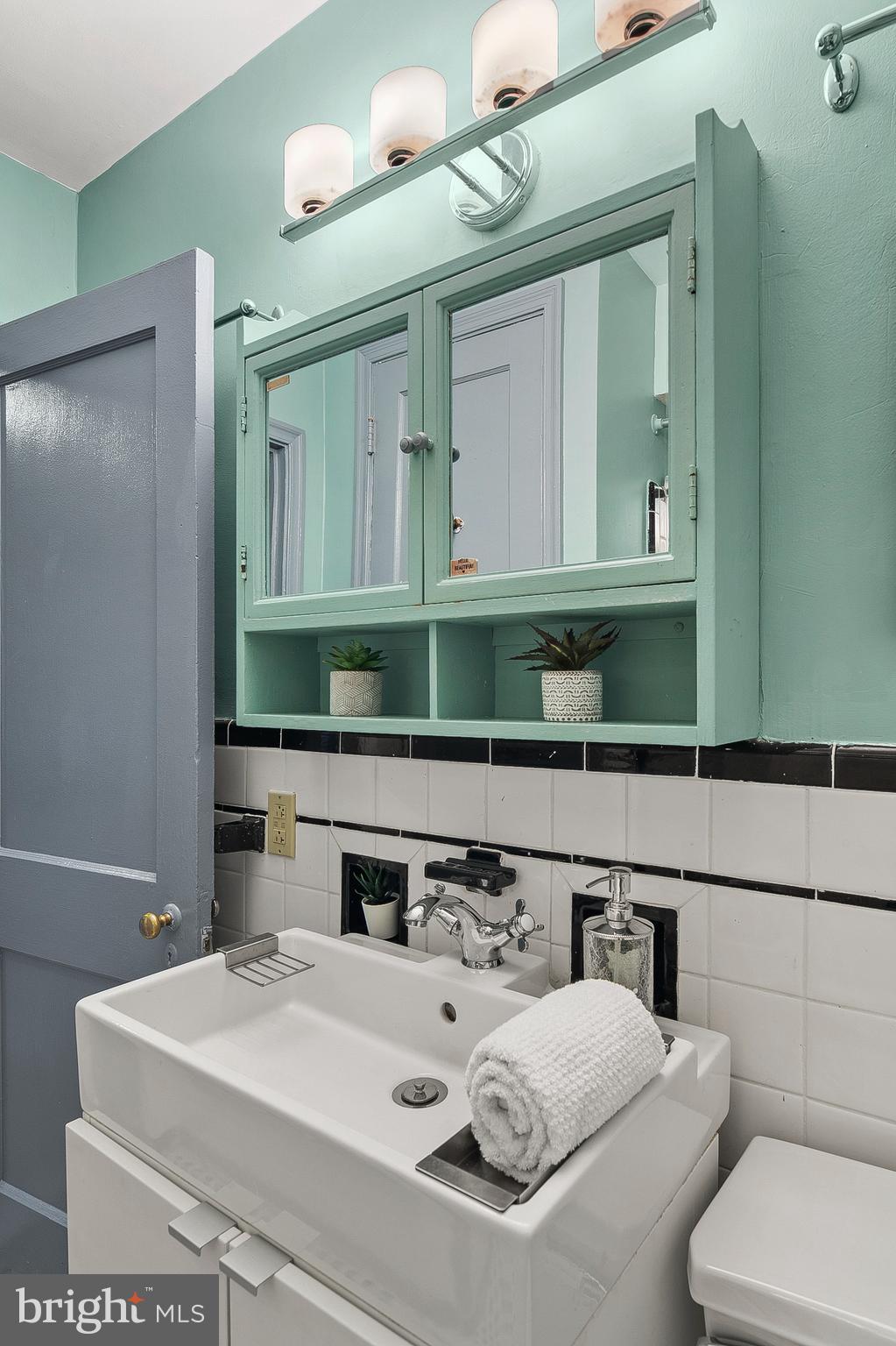 EDNOR GARDENS - LAKESIDE - Residential