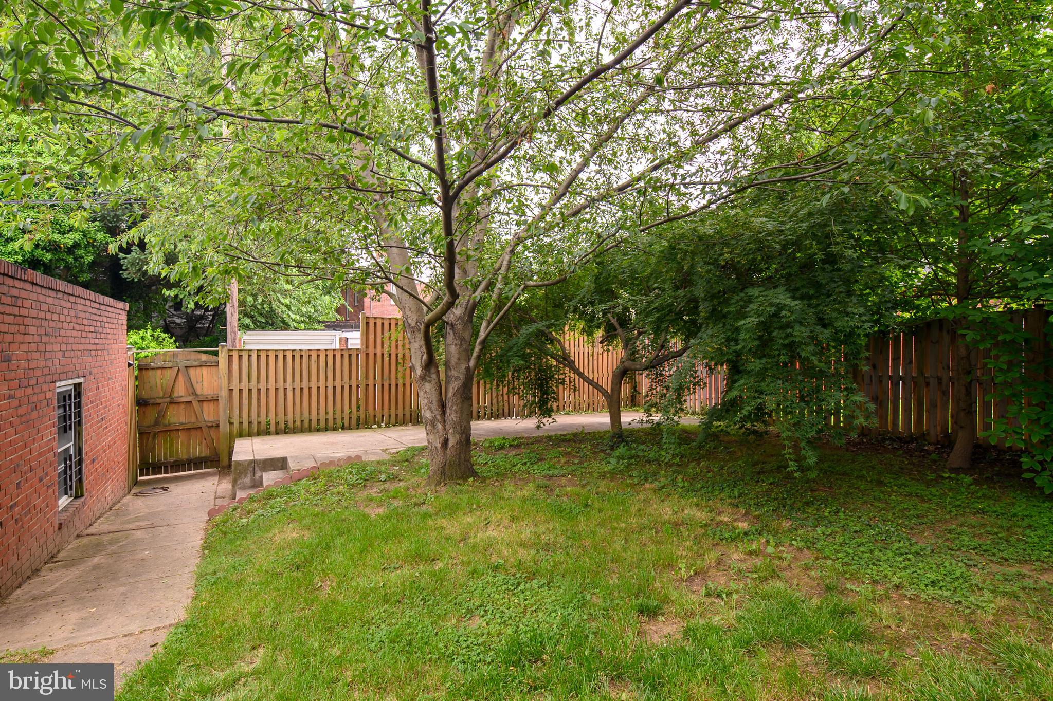 EDNOR GARDENS - LAKESIDE - Residential