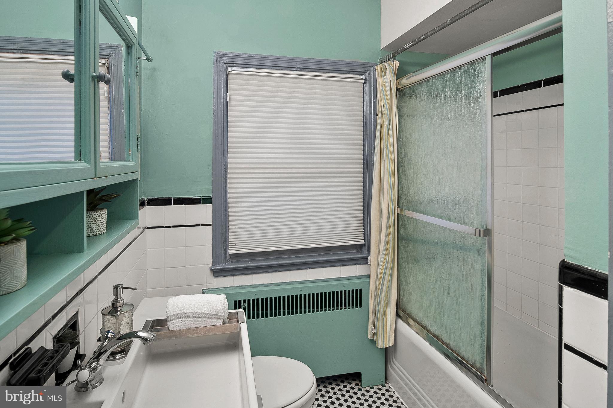 EDNOR GARDENS - LAKESIDE - Residential