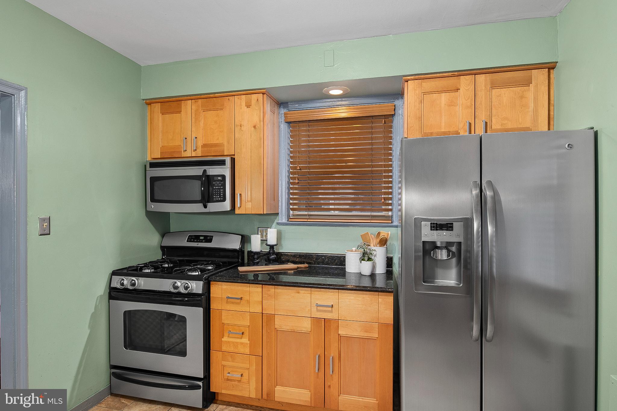 EDNOR GARDENS - LAKESIDE - Residential