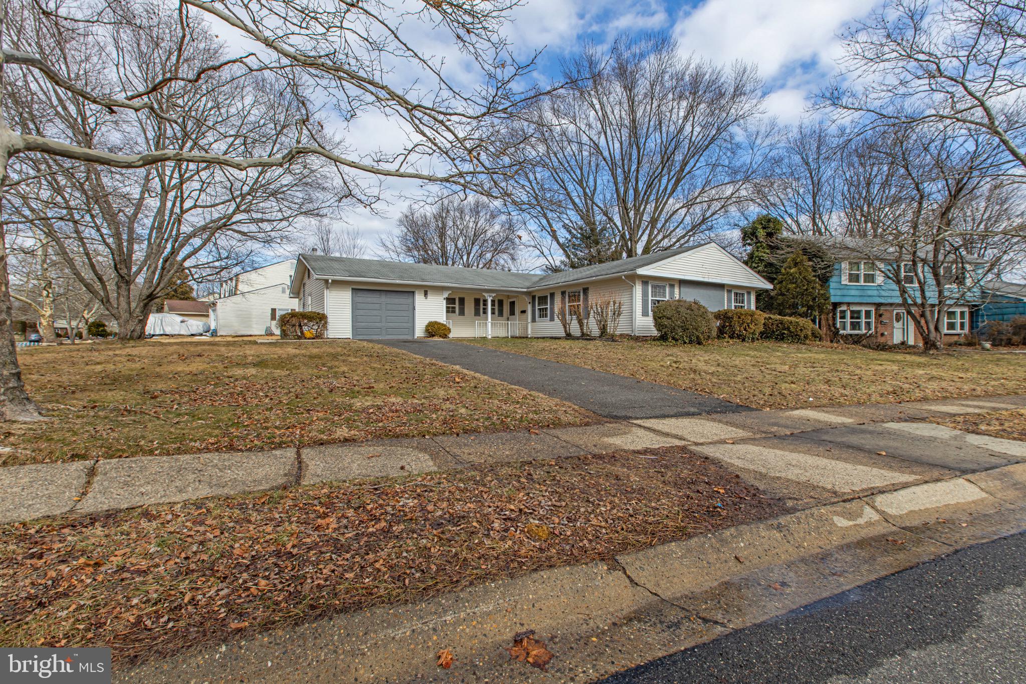 199 NORTHAMPTON DR
