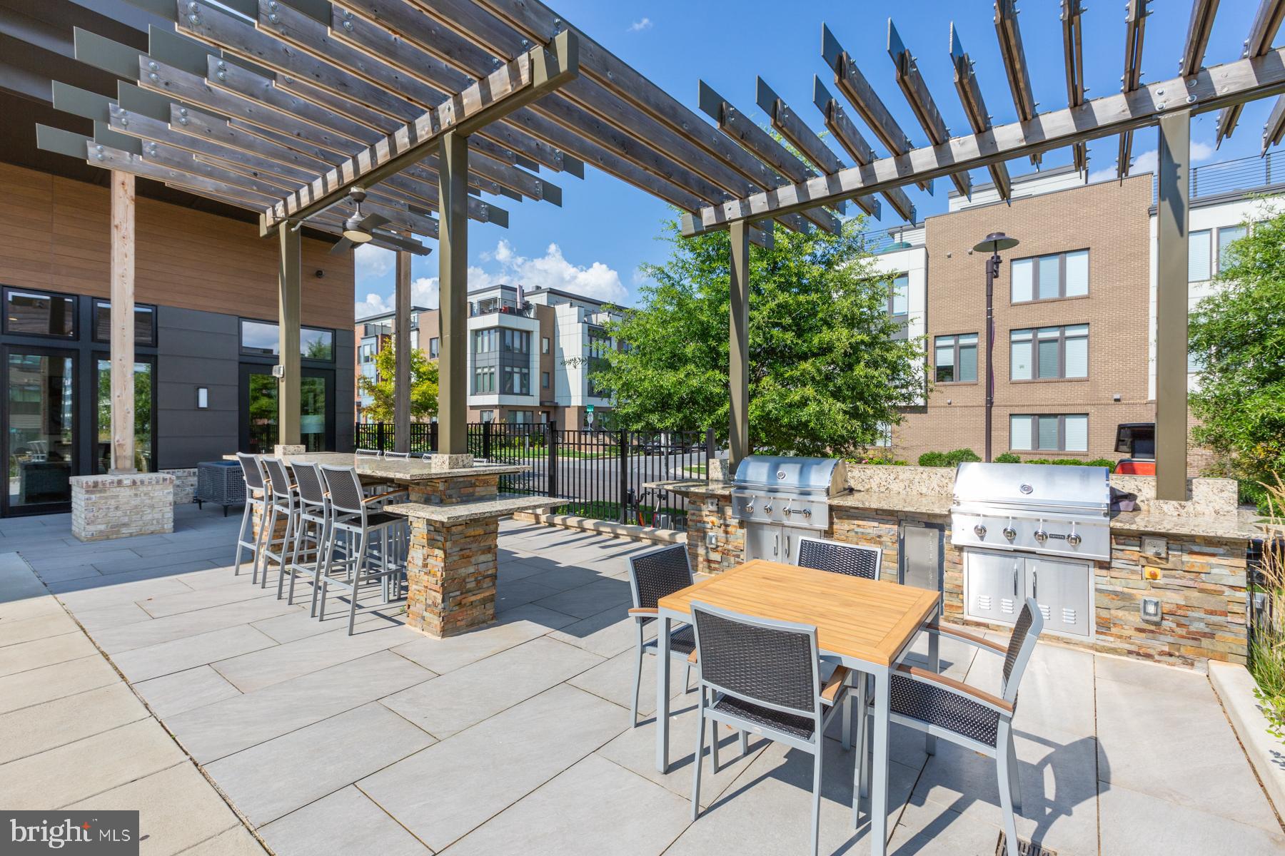 WESTSIDE AT SHADY GROVE METRO - Residential