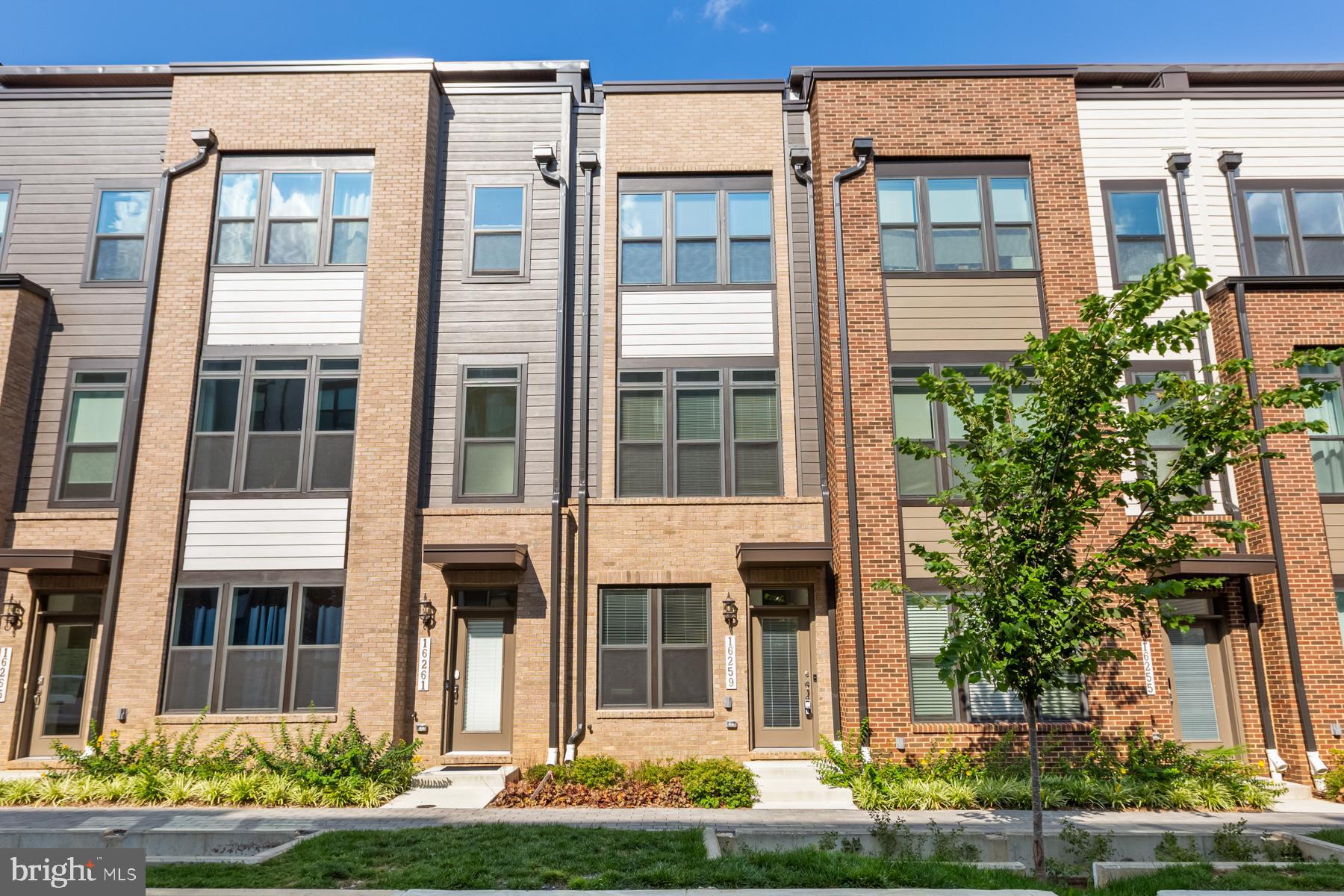 WESTSIDE AT SHADY GROVE METRO - Residential