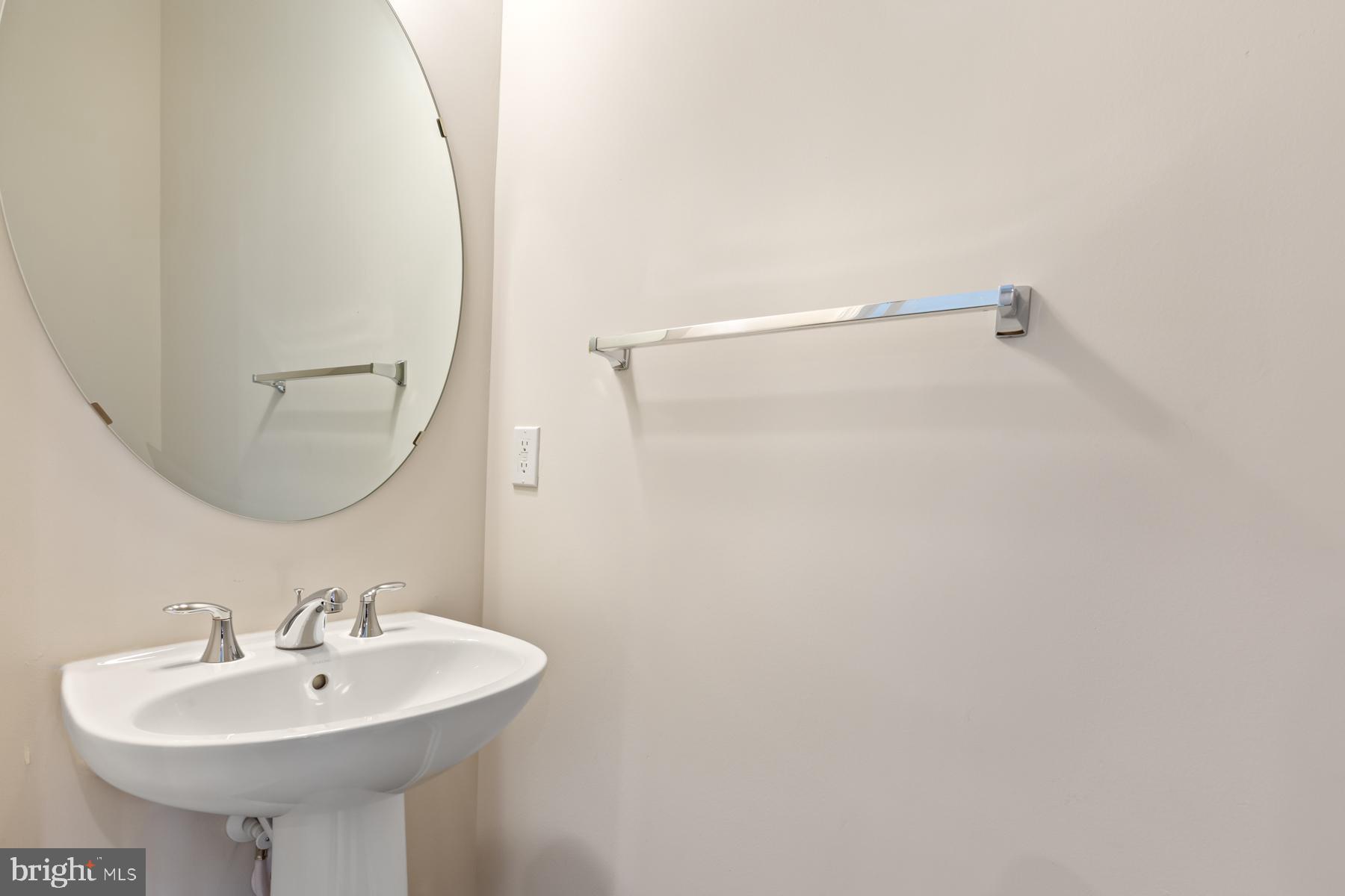 WESTSIDE AT SHADY GROVE METRO - Residential