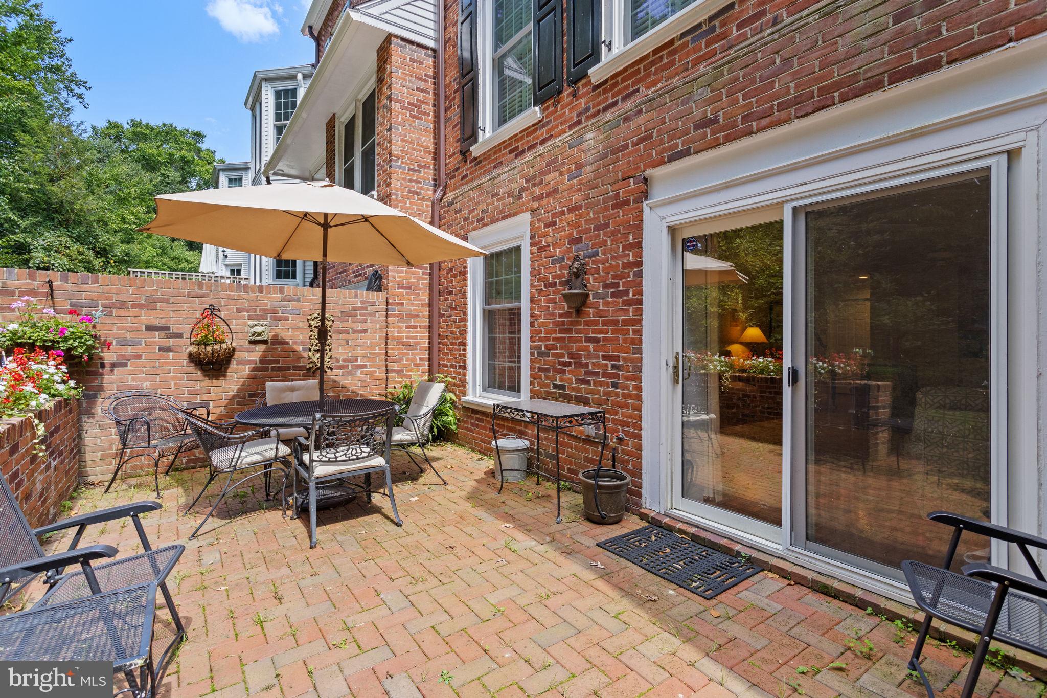 HERITAGE HILLS - Residential