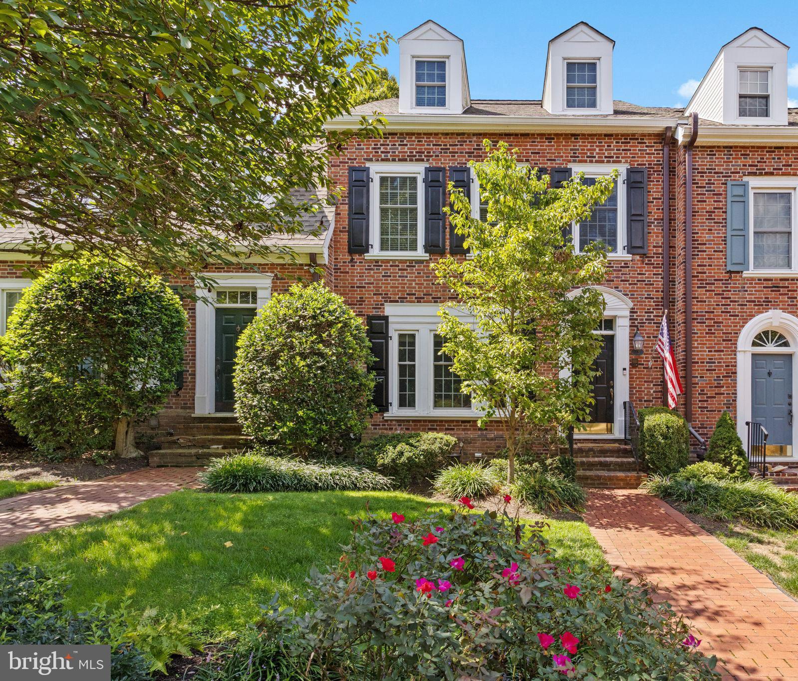 HERITAGE HILLS - Residential