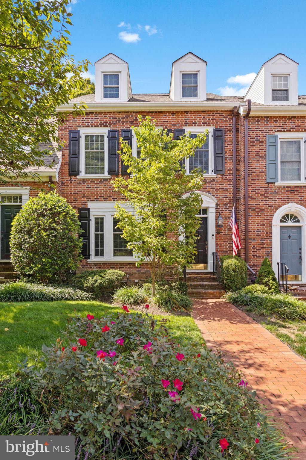 HERITAGE HILLS - Residential