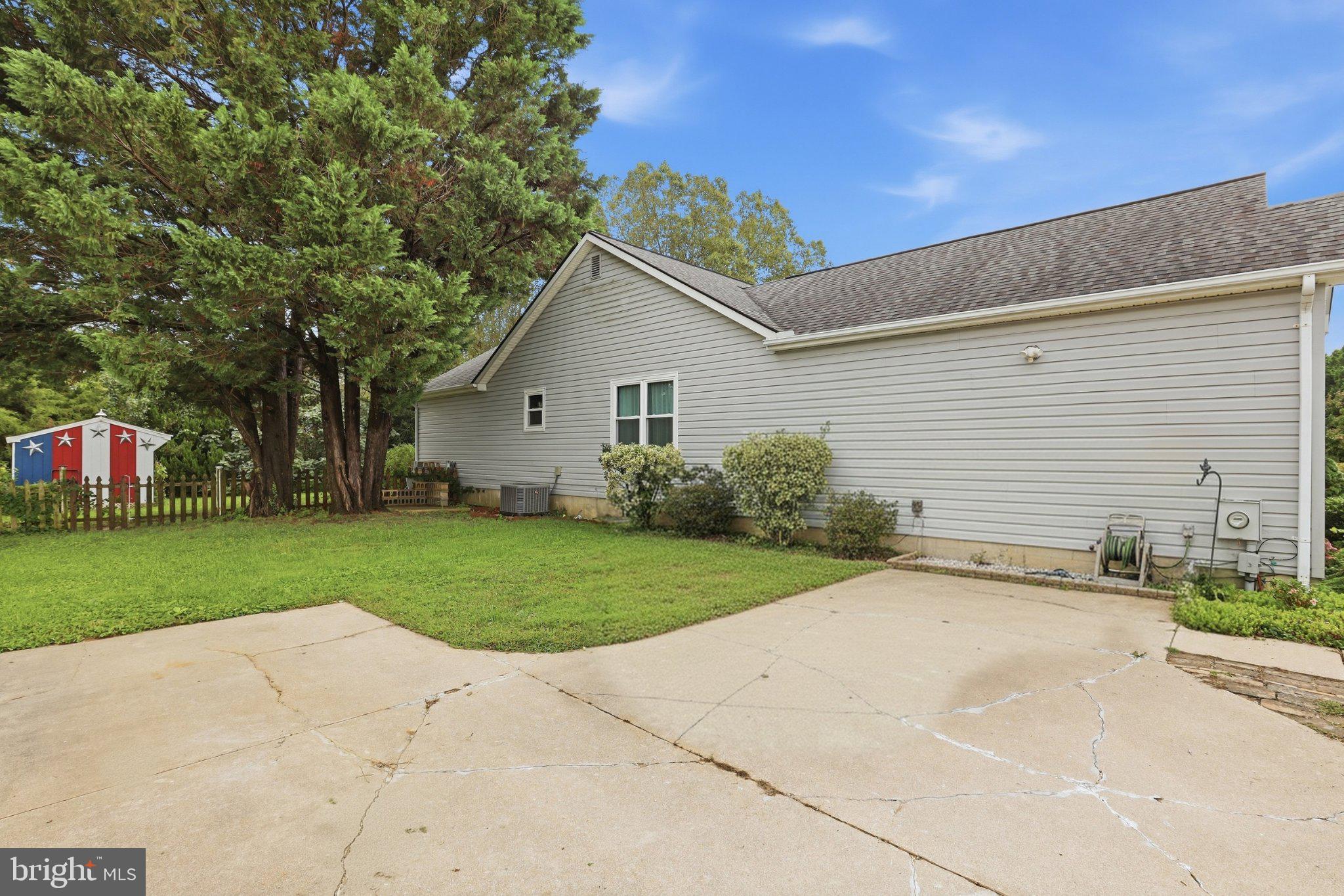 1313 WEST DRIVE