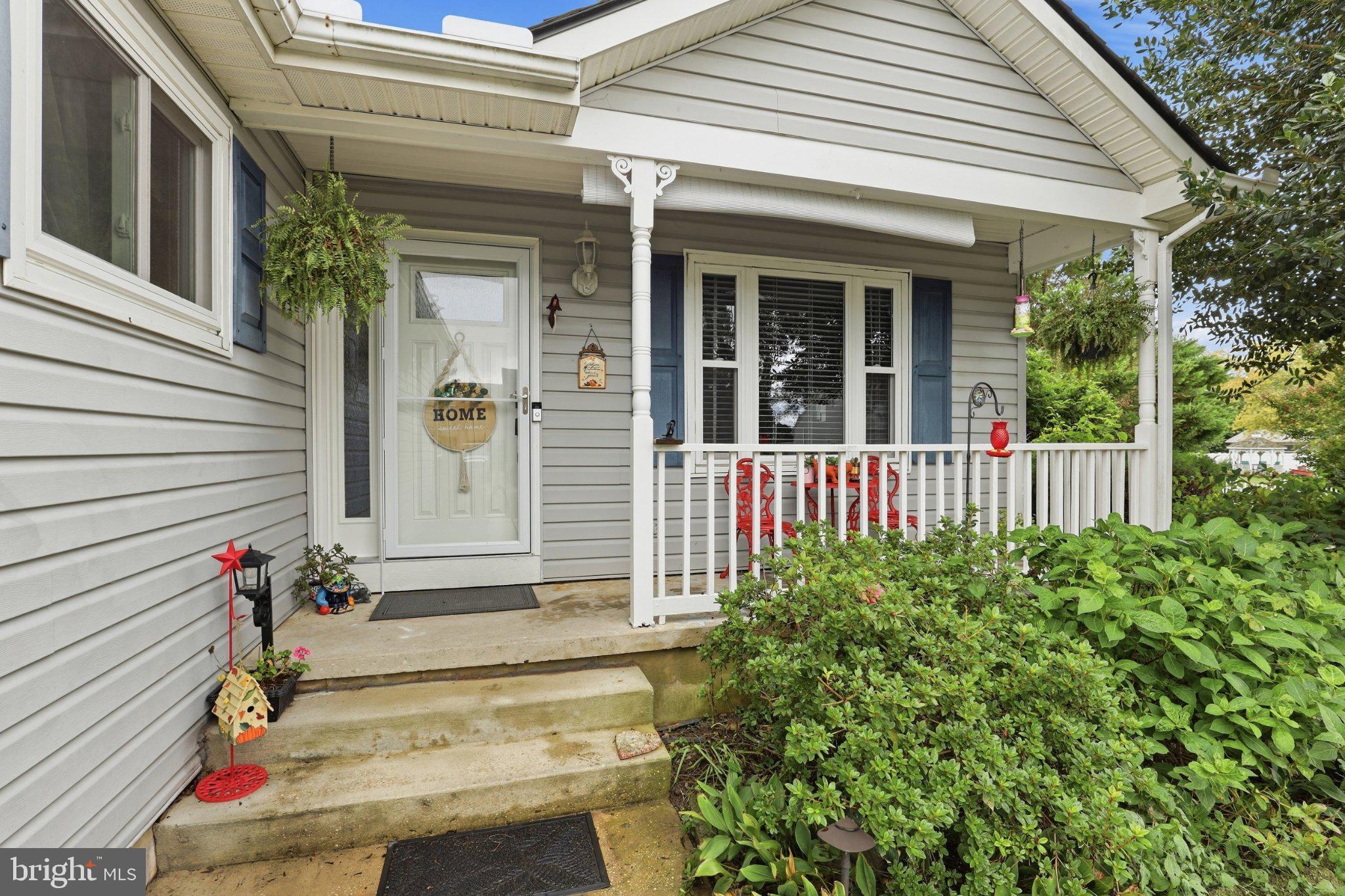 1313 WEST DRIVE