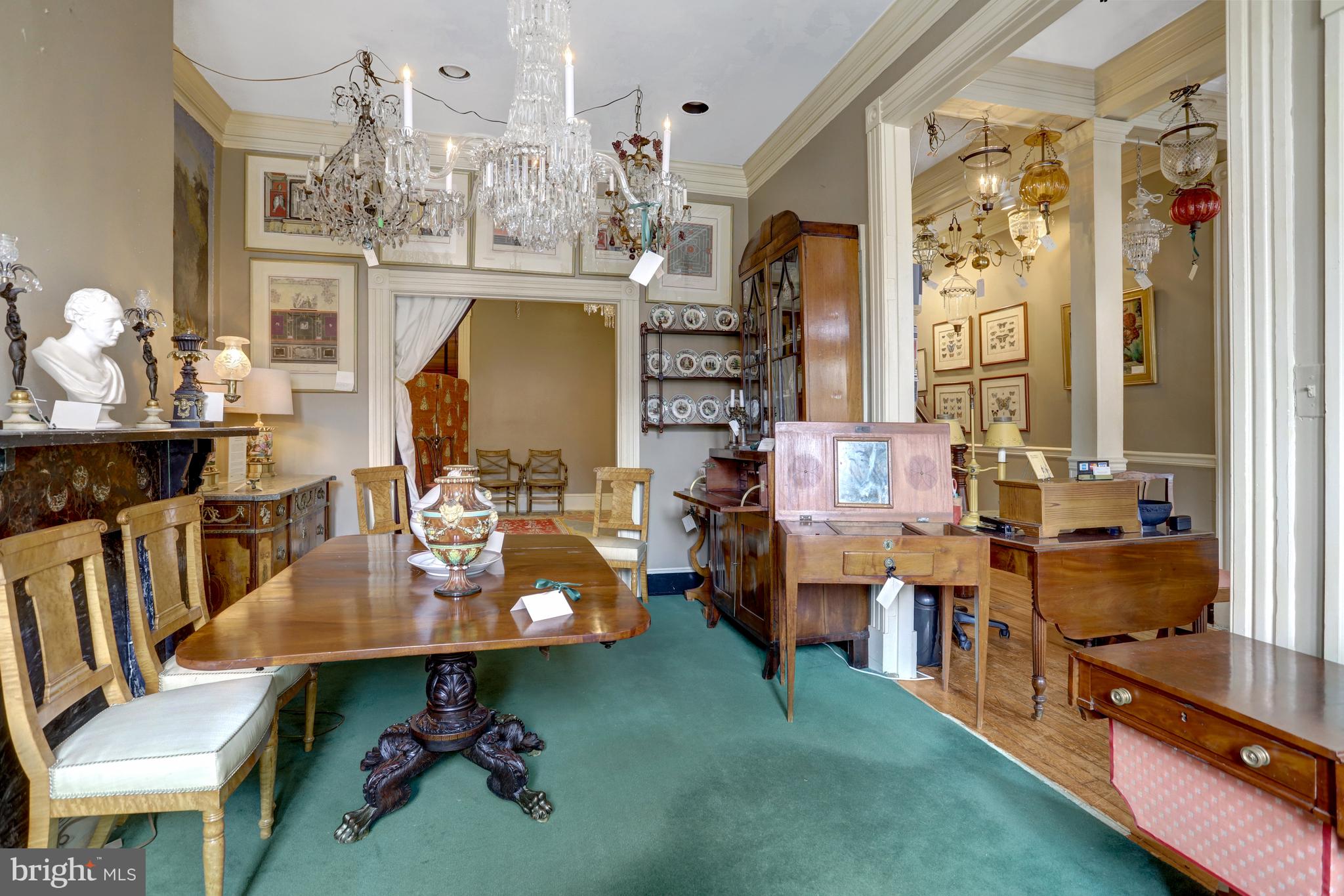 OLD TOWN ALEXANDRIA - Residential