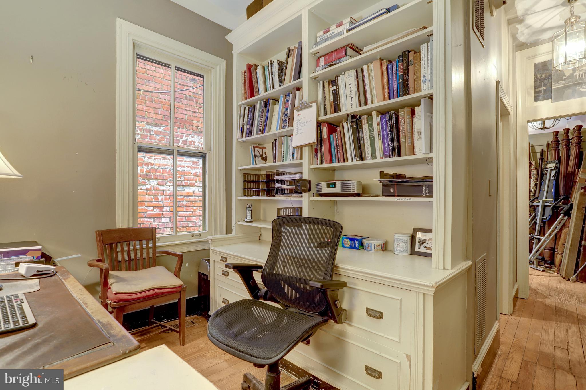 OLD TOWN ALEXANDRIA - Residential