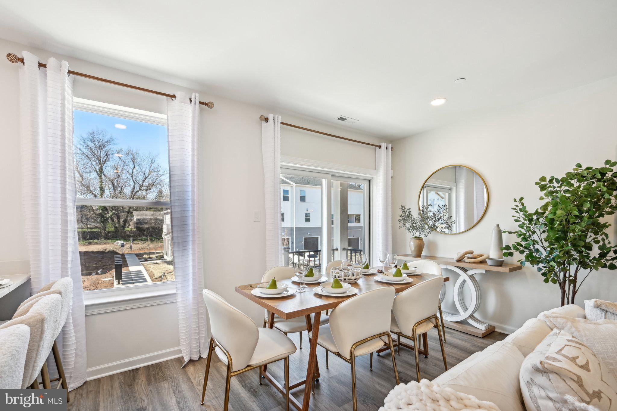 ARBOR PLACE - Residential