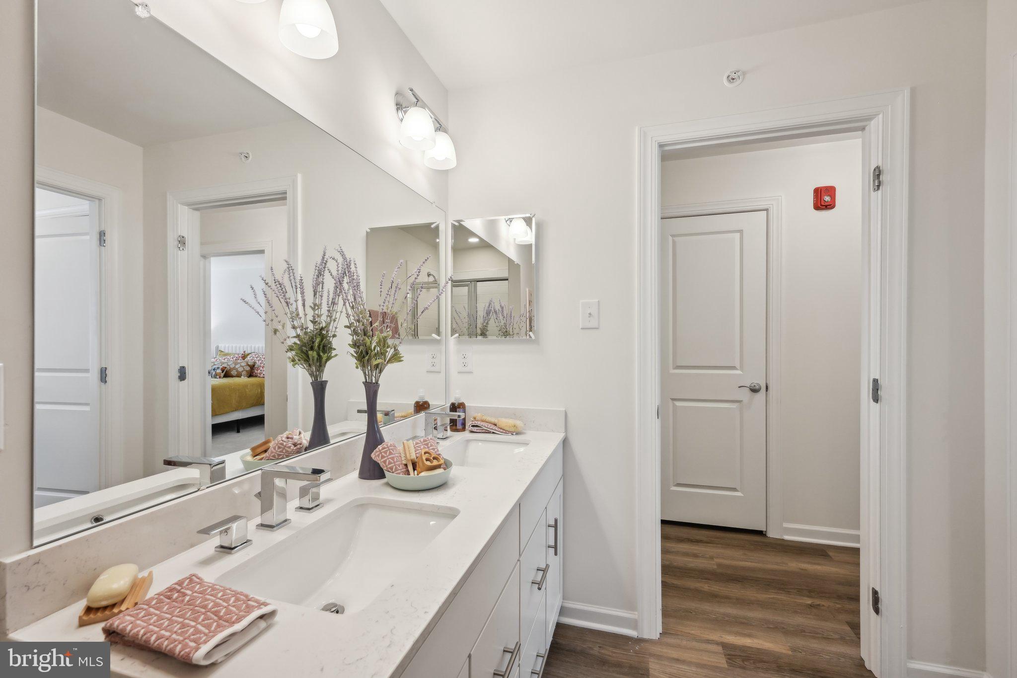 ARBOR PLACE - Residential