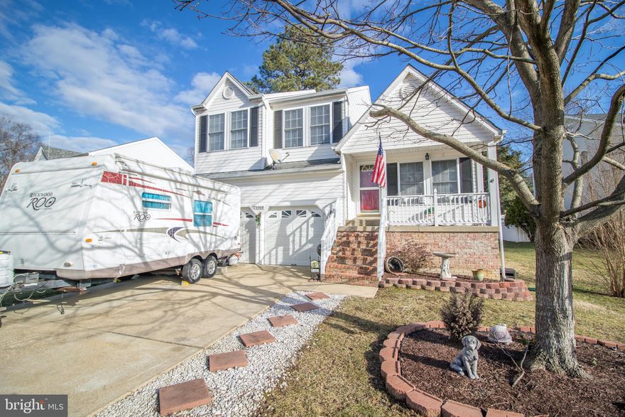 This home offers multiple levels for your enjoyment.  This split level home located in Bay Ridge Estates is just minutes from Pax NAS, Webster Field, St. Mary's College and Solomons Island. 

Walk from the covered front porch  into the formal living and dining rooms which are perfect for entertaining.   Just past the formal space is the kitchen with tons of storage.   Go downstairs to the family room ideal for relaxing after a long day.  On this level you also have access to the spacious backyard and direct access to the two car garage.  

The basement is also accessible from this level its unfinished currently but have 9-10ft ceilings and could be finished into the ultimate home theater or family room.  
 
The top level features 3 spacious bedrooms a shared hall bath and the owner's suite.  

If you're looking for a spacious home conveniently located close to everything this is the home for you.