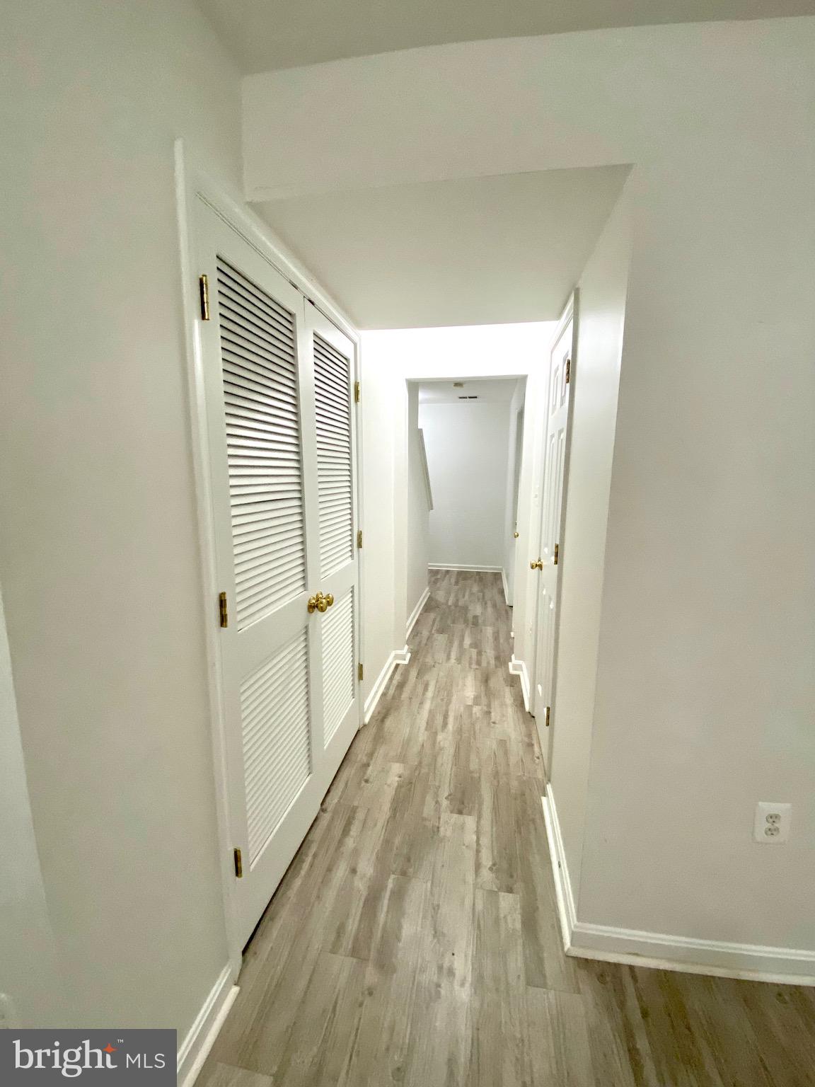 CROSSROADS - Residential Lease