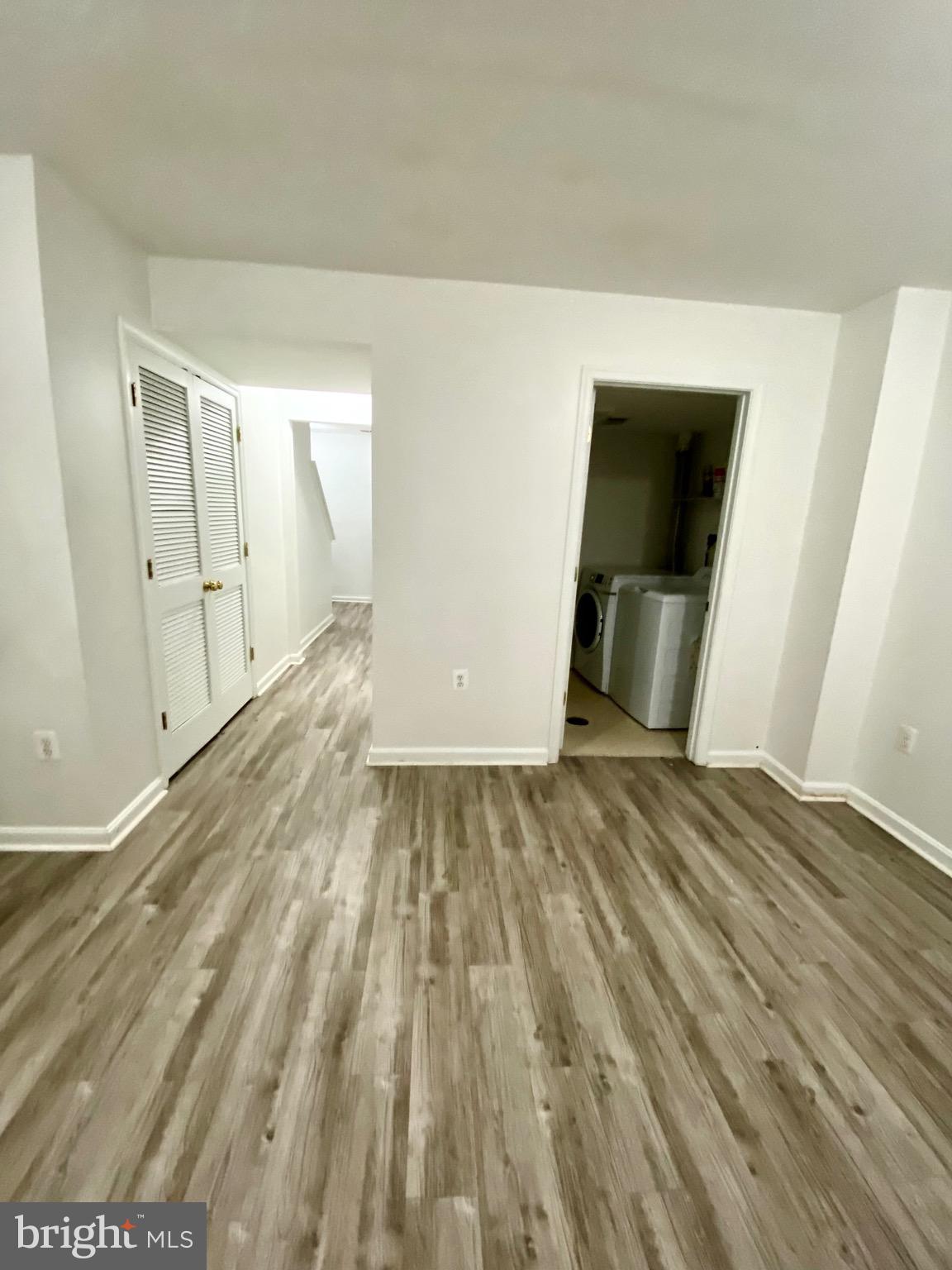 CROSSROADS - Residential Lease