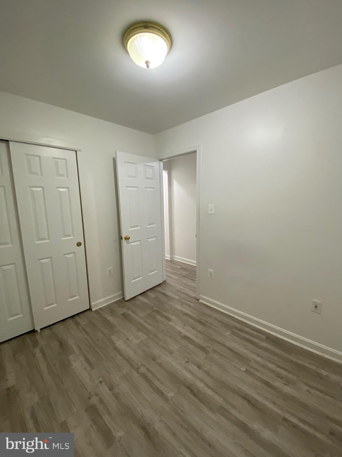 CROSSROADS - Residential Lease