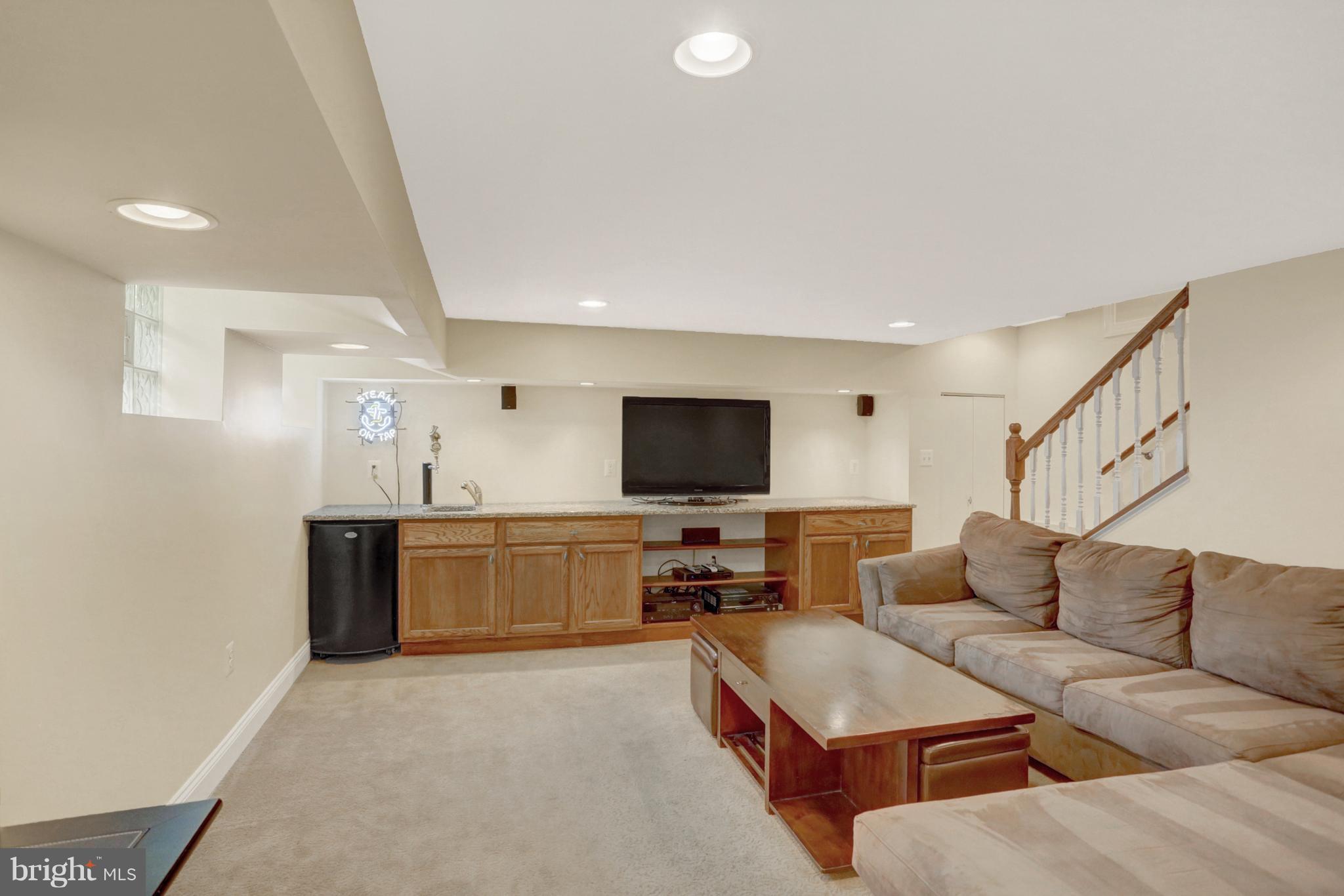 AIGBURTH - Residential