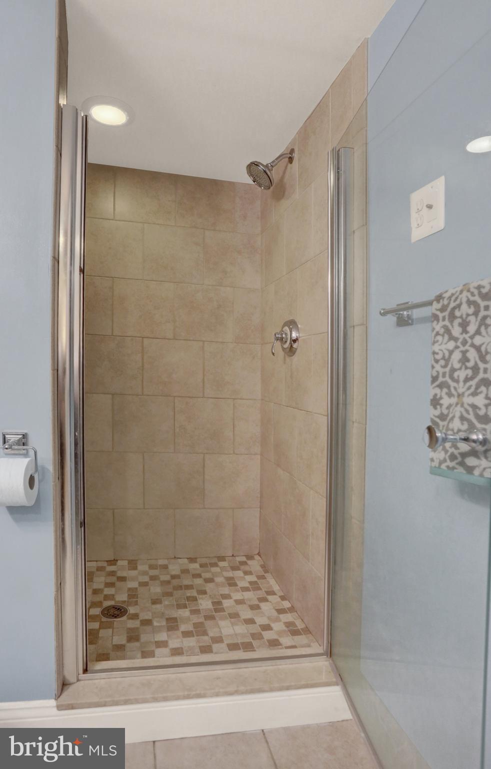 AIGBURTH - Residential