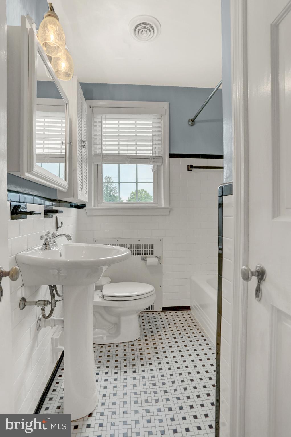 AIGBURTH - Residential