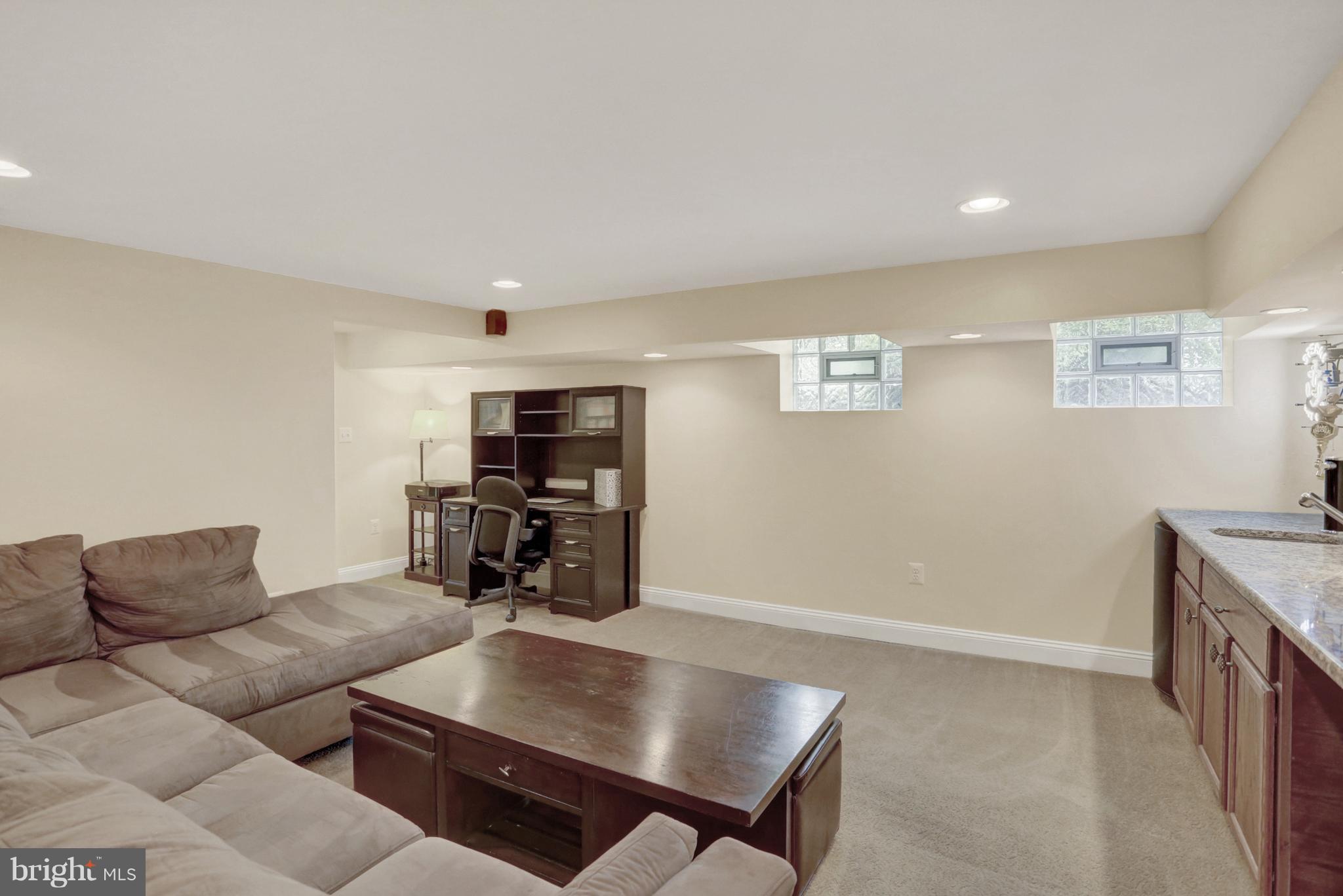 AIGBURTH - Residential