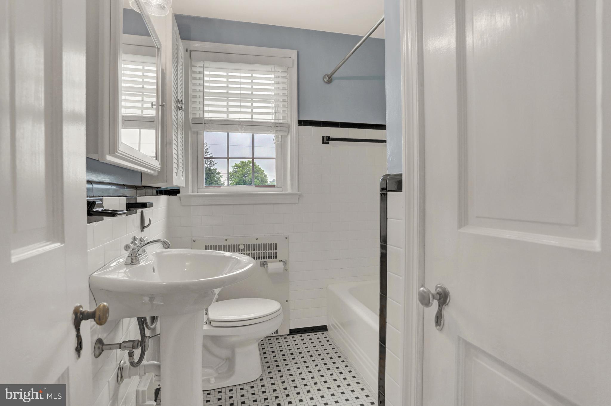 AIGBURTH - Residential