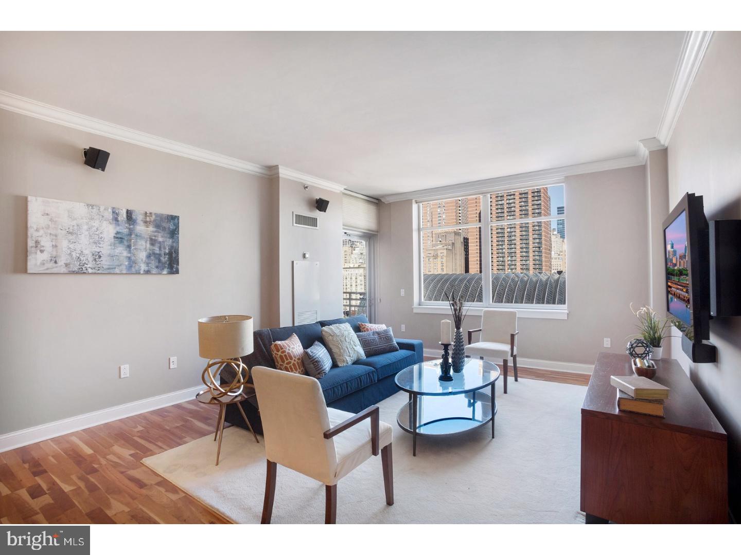 AVENUE OF THE ARTS - Residential