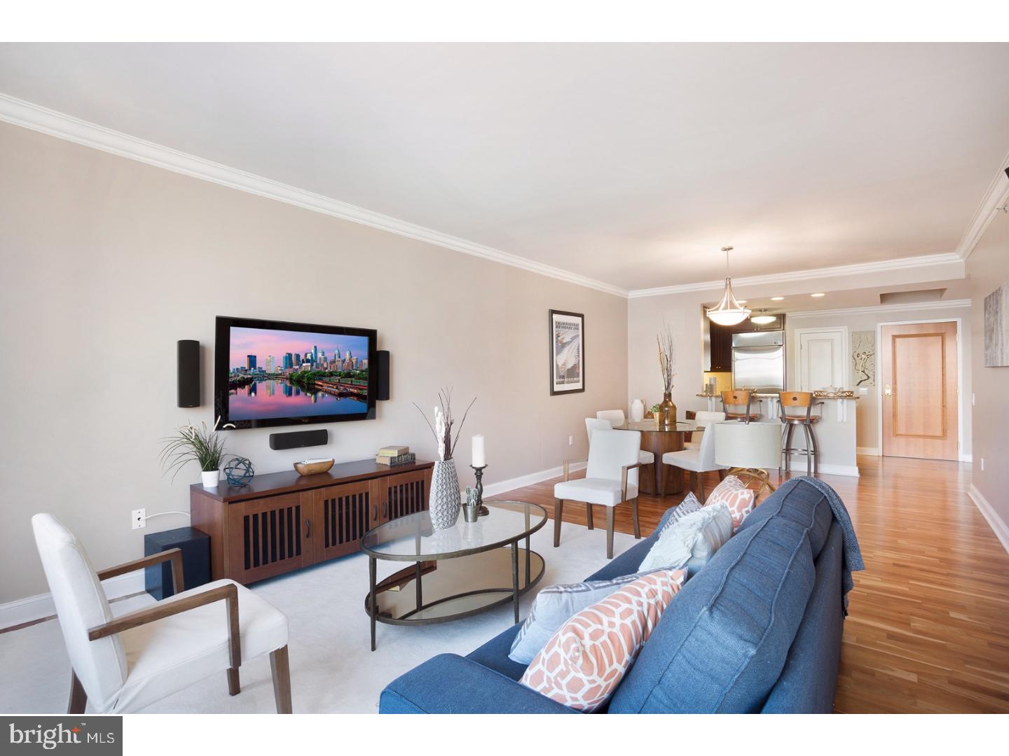 AVENUE OF THE ARTS - Residential