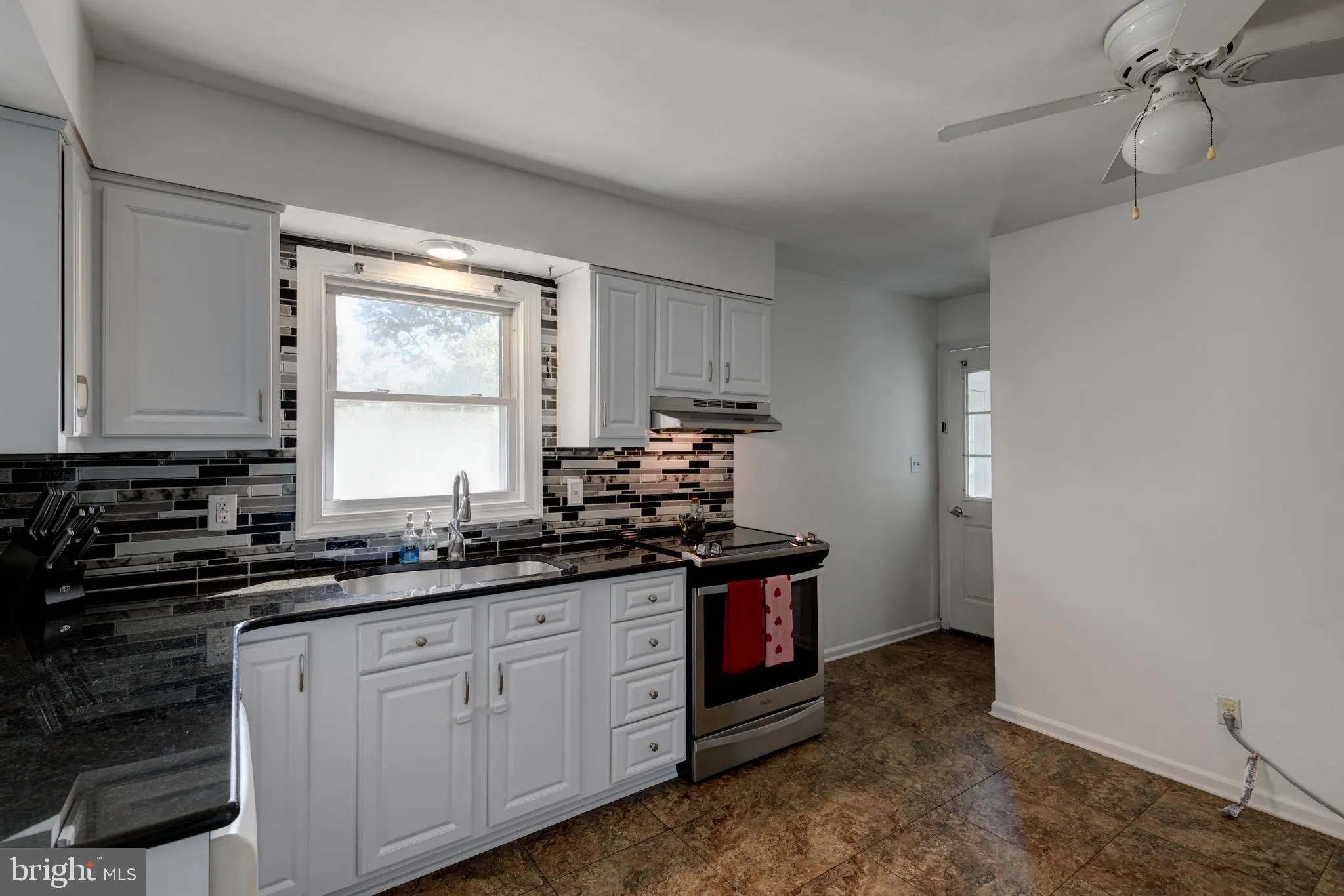 Lincoln University, Pennsylvania 19352, United States, 3 Bedrooms Bedrooms, ,1 BathroomBathrooms,Residential,Pending,216286