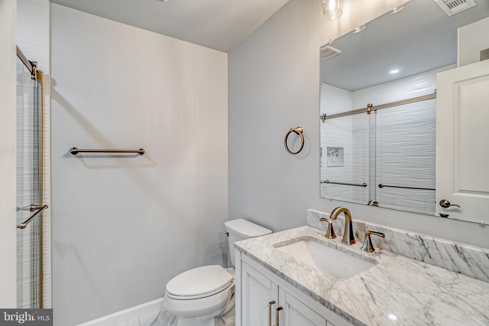 MC LEAN HUNT - Residential