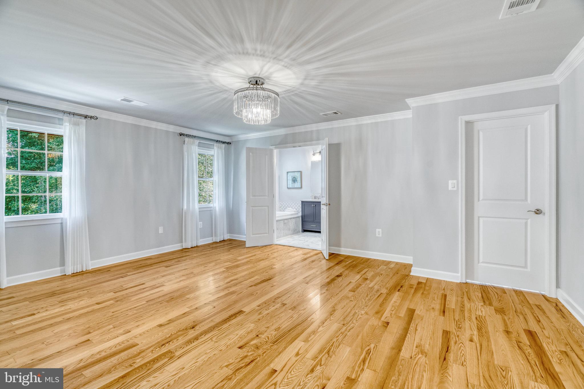 MC LEAN HUNT - Residential