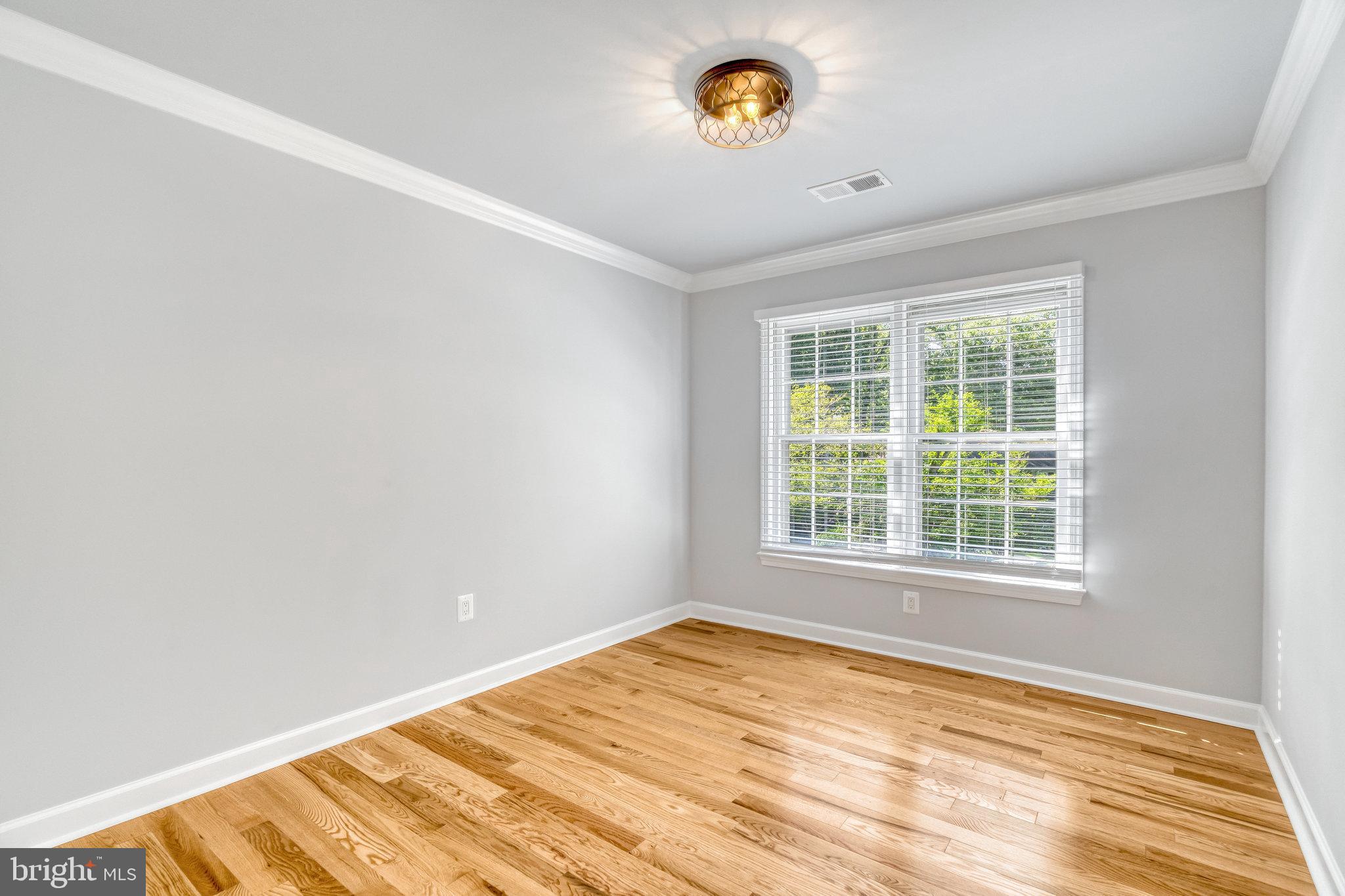 MC LEAN HUNT - Residential