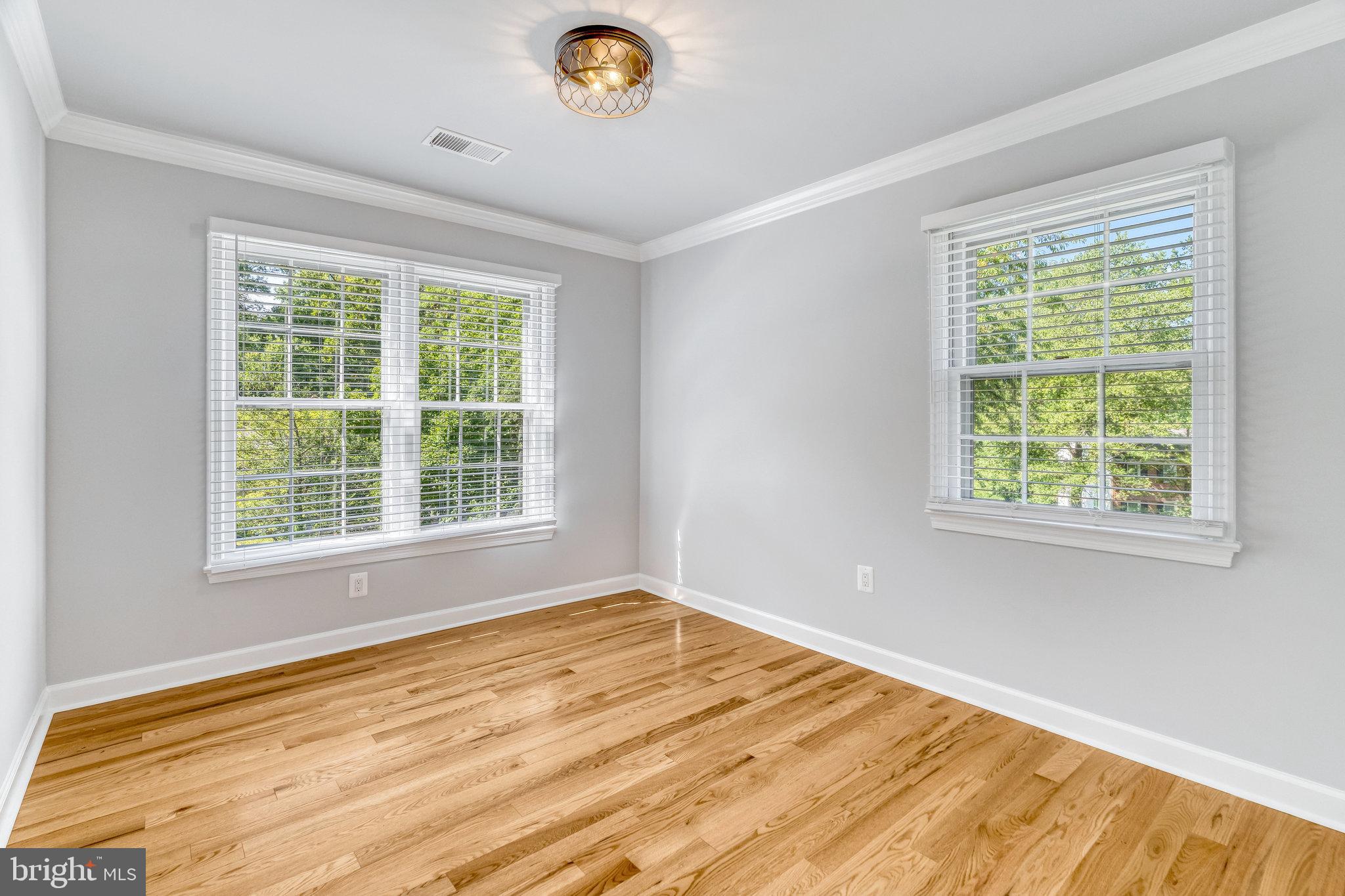 MC LEAN HUNT - Residential