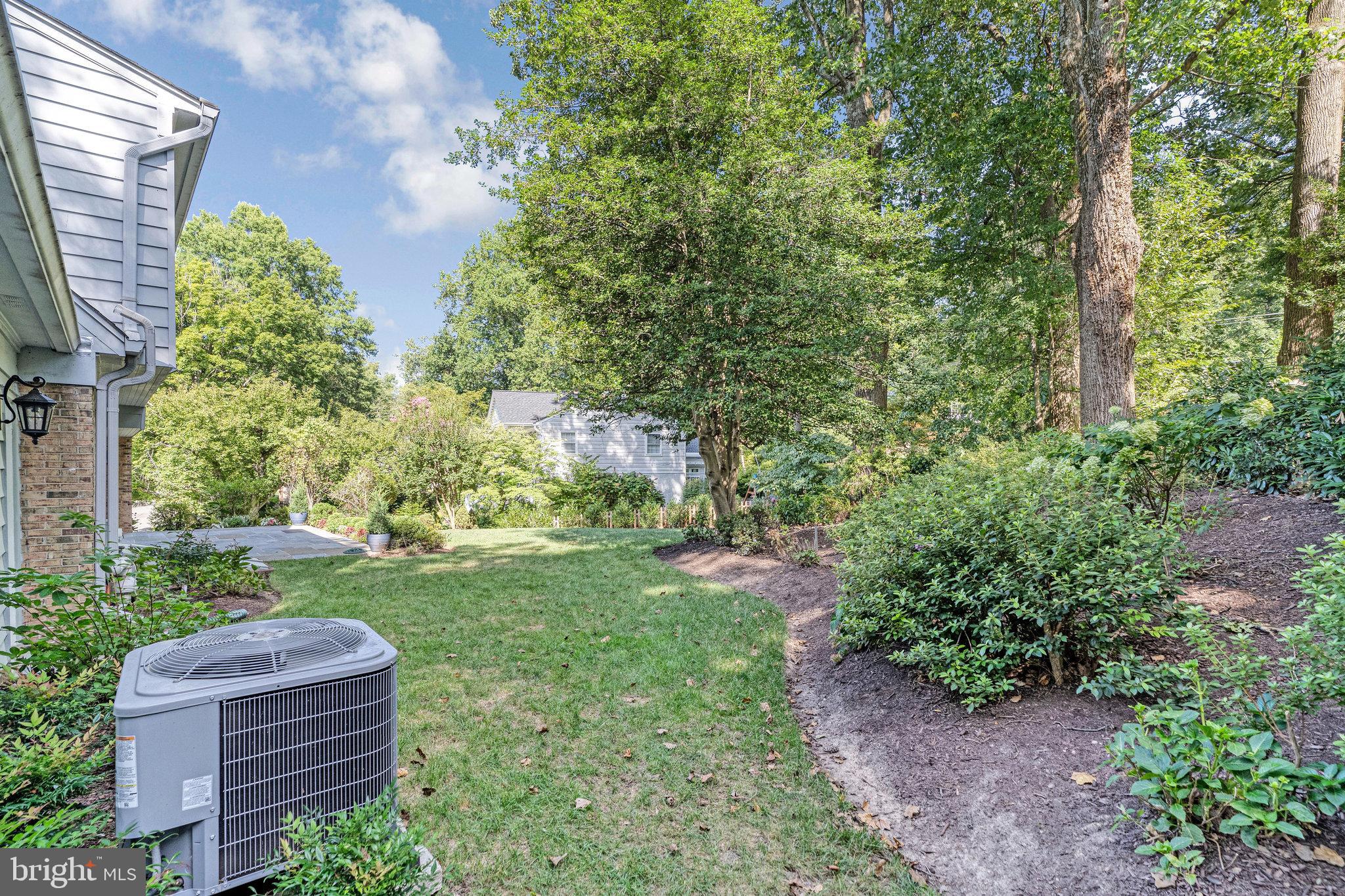 MC LEAN HUNT - Residential