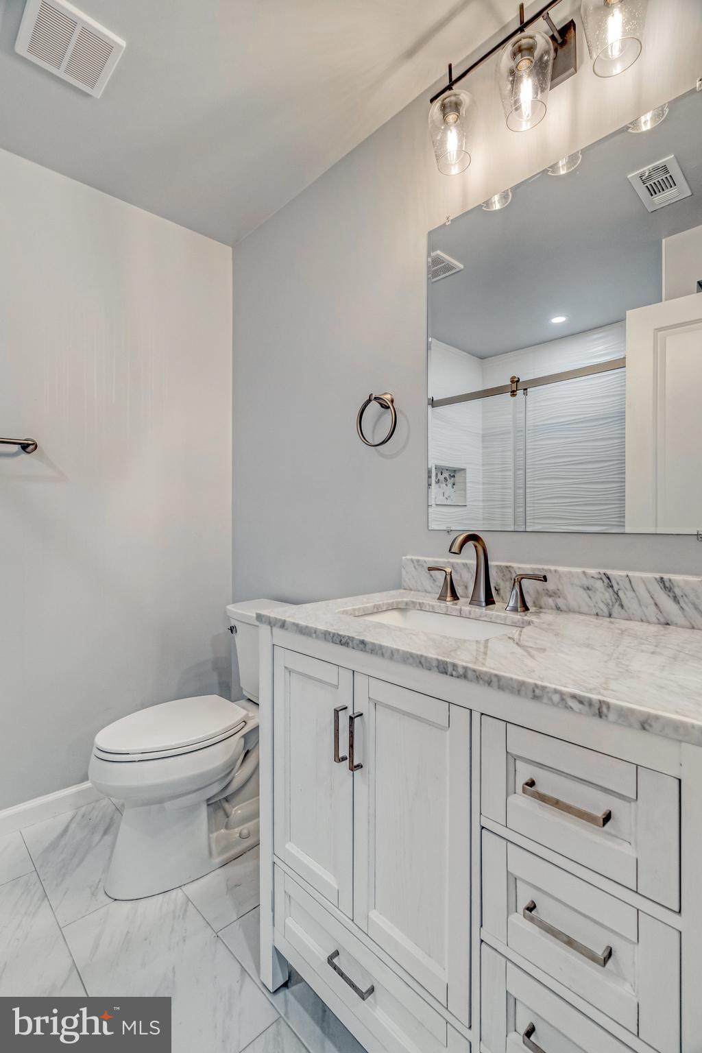 MC LEAN HUNT - Residential