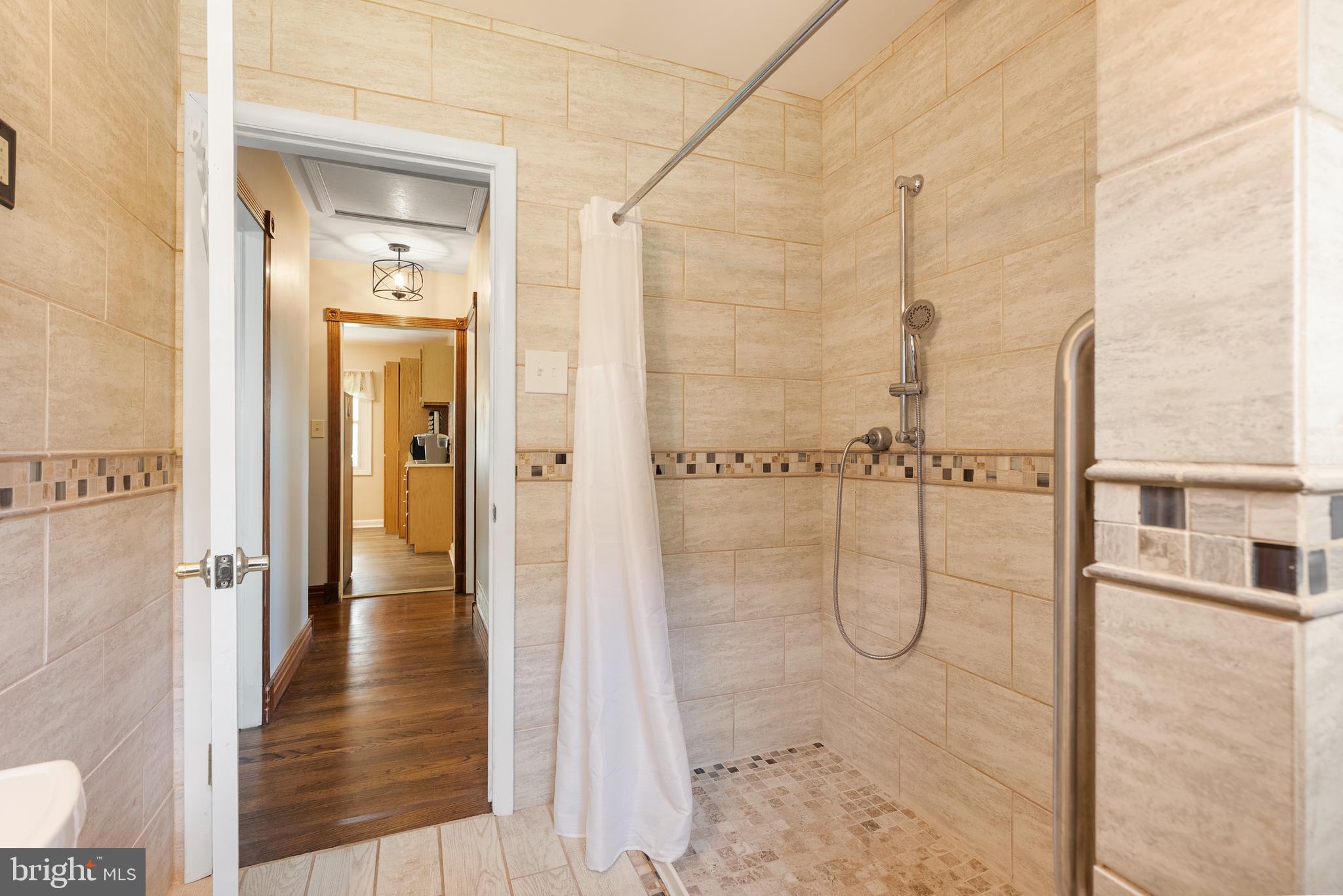 BROOKNOLL - Residential