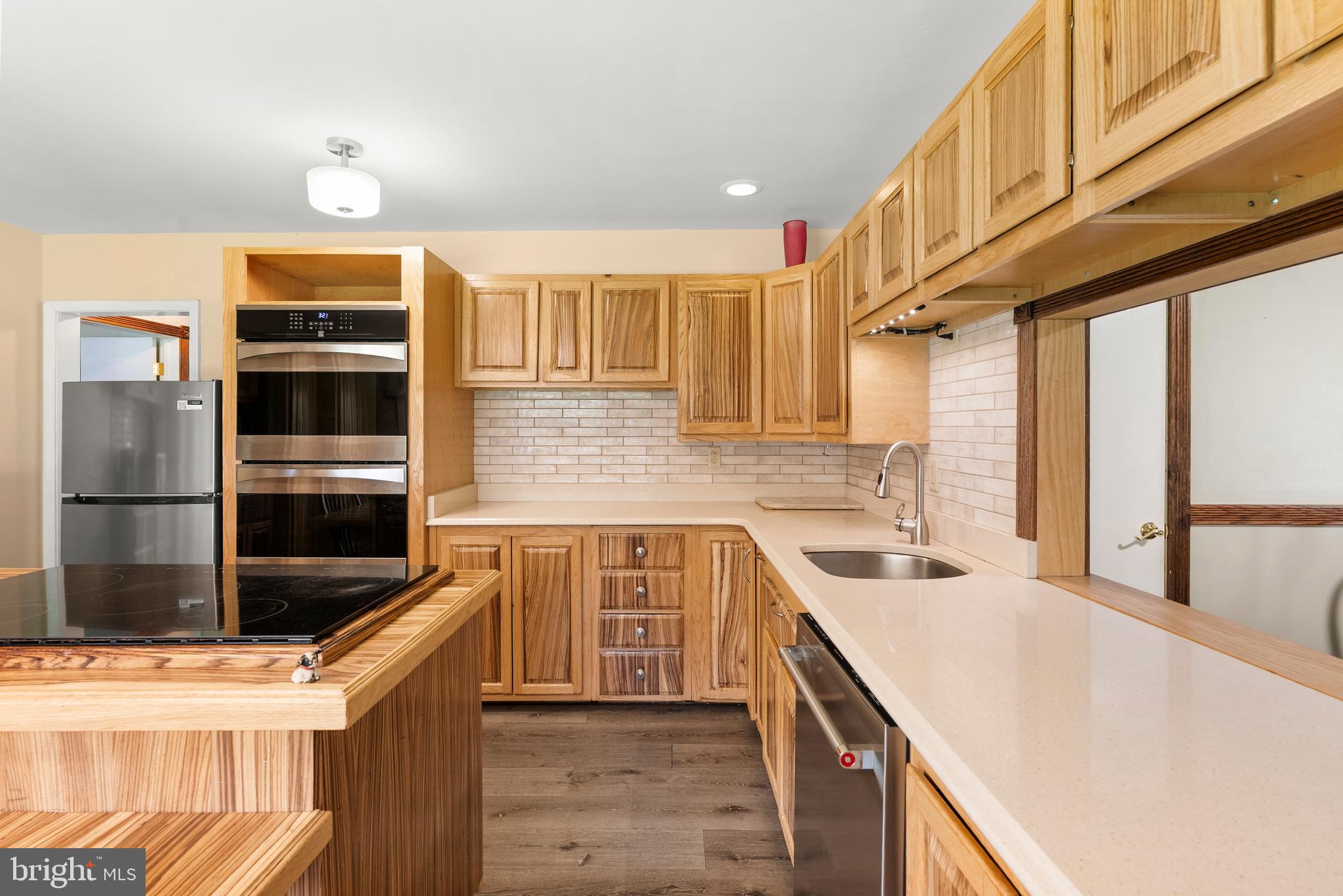 BROOKNOLL - Residential