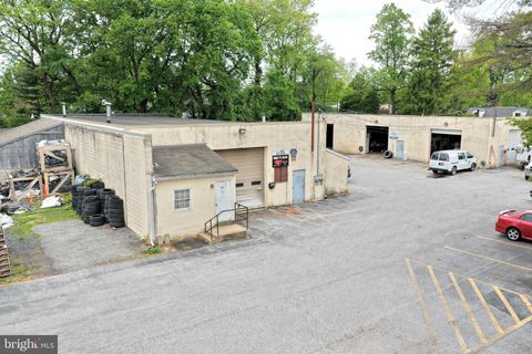 Photo of 42 Kitty Lane, PHOENIXVILLE, PA 19460 (MLS # PACT2126328)