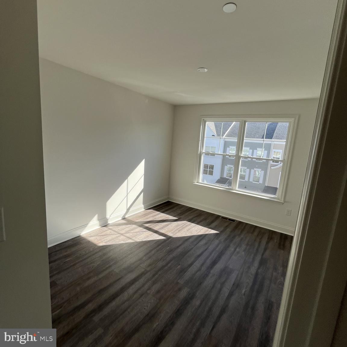 ELLENDALE - Residential